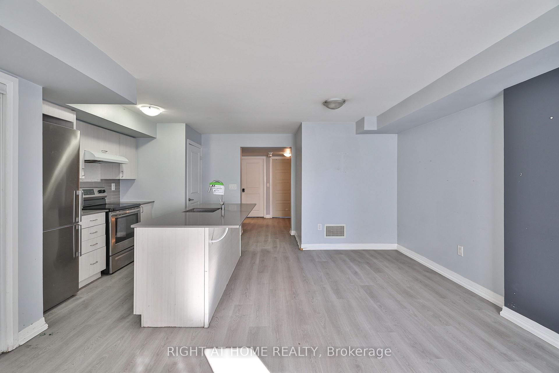 Photo 4 of Unit 5, 155 William Duncan Road, North York, Downsview-Roding-CFB — HOMEH