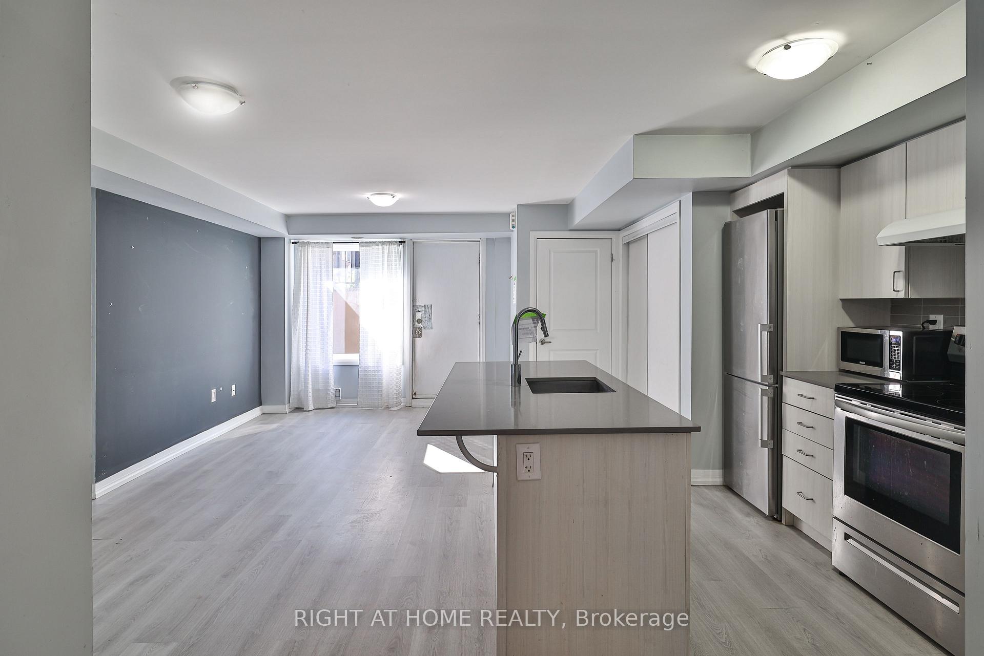 Photo 6 of Unit 5, 155 William Duncan Road, North York, Downsview-Roding-CFB — HOMEH