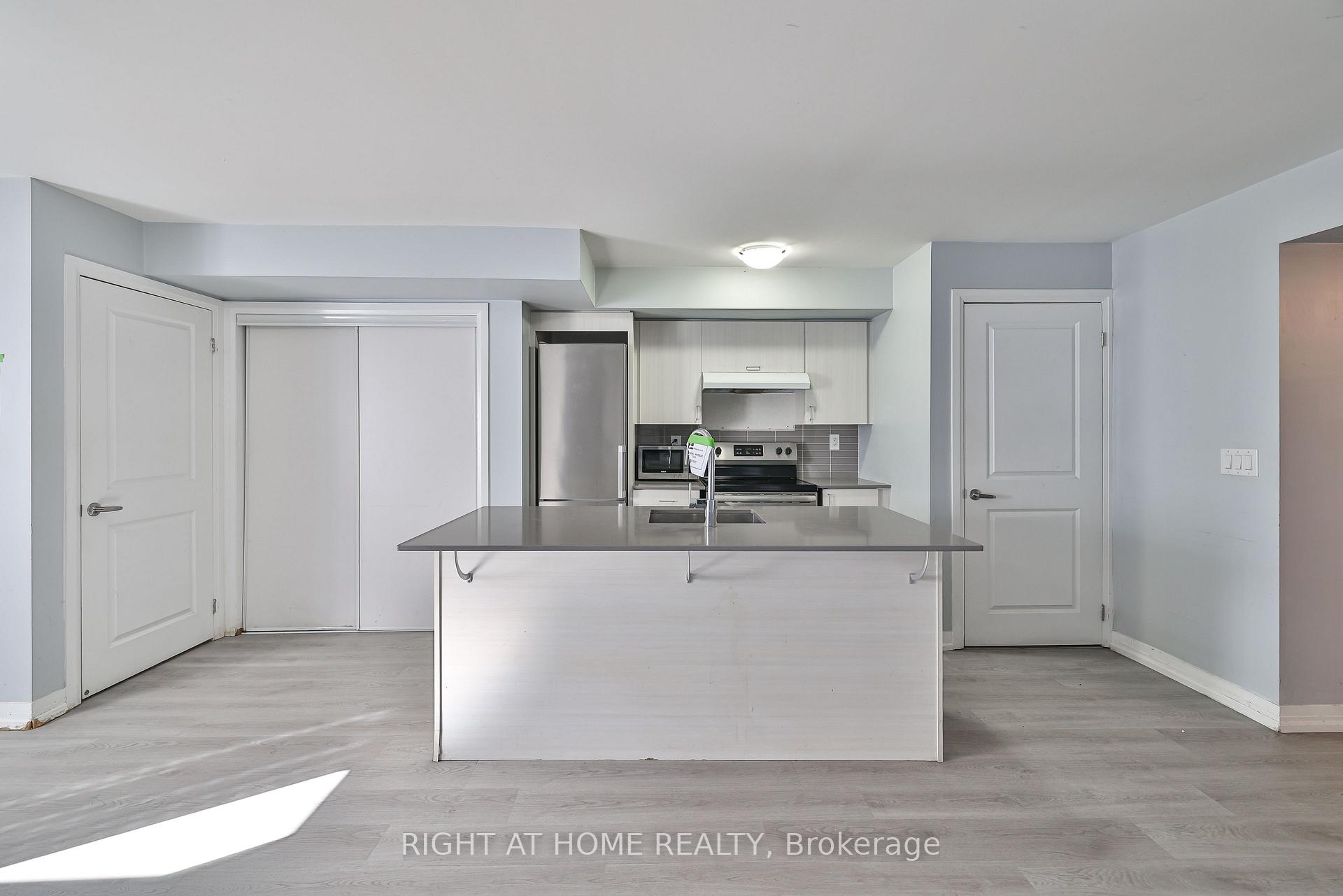 Photo 7 of Unit 5, 155 William Duncan Road, North York, Downsview-Roding-CFB — HOMEH