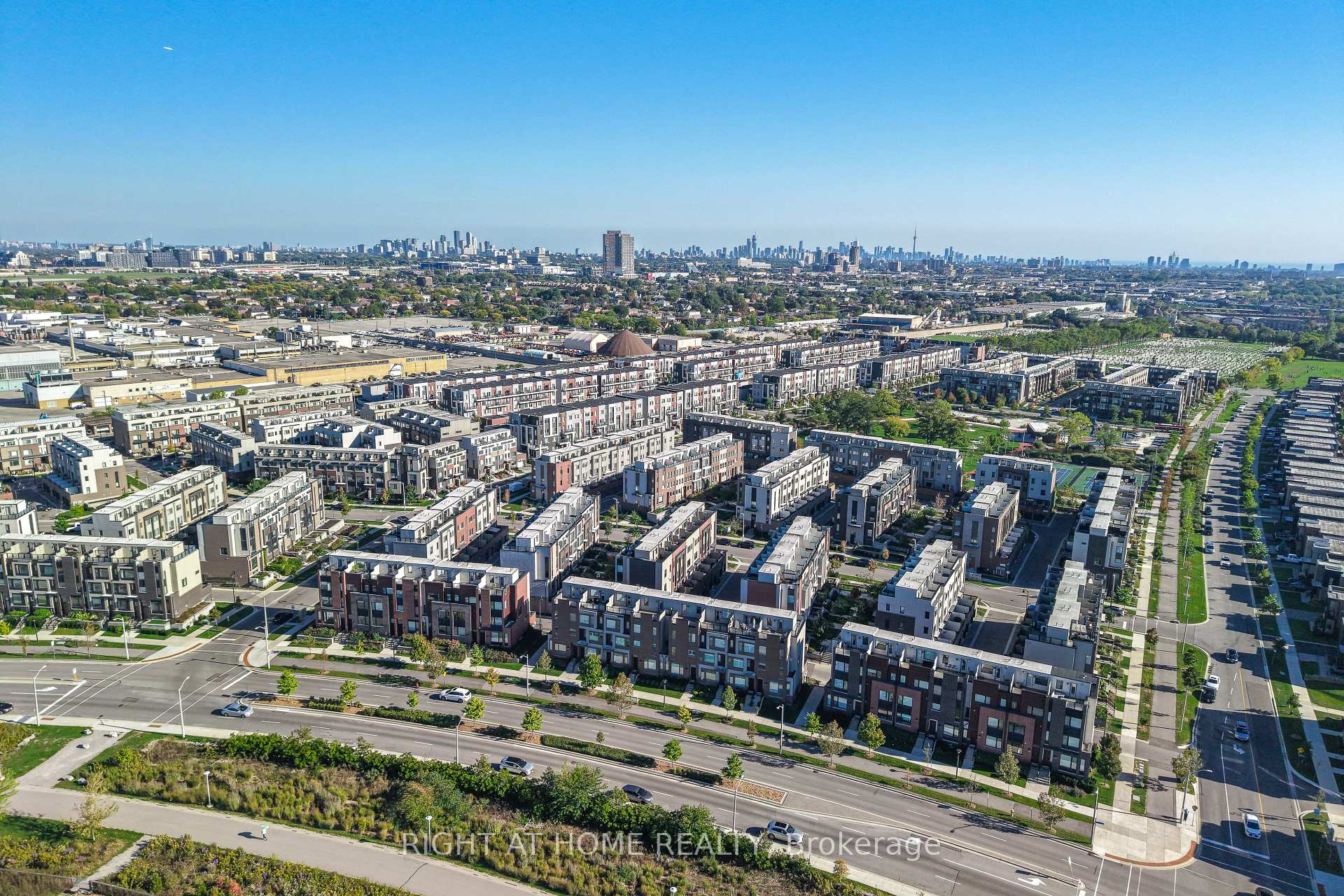 Photo 22 of Unit 5, 155 William Duncan Road, North York, Downsview-Roding-CFB — HOMEH