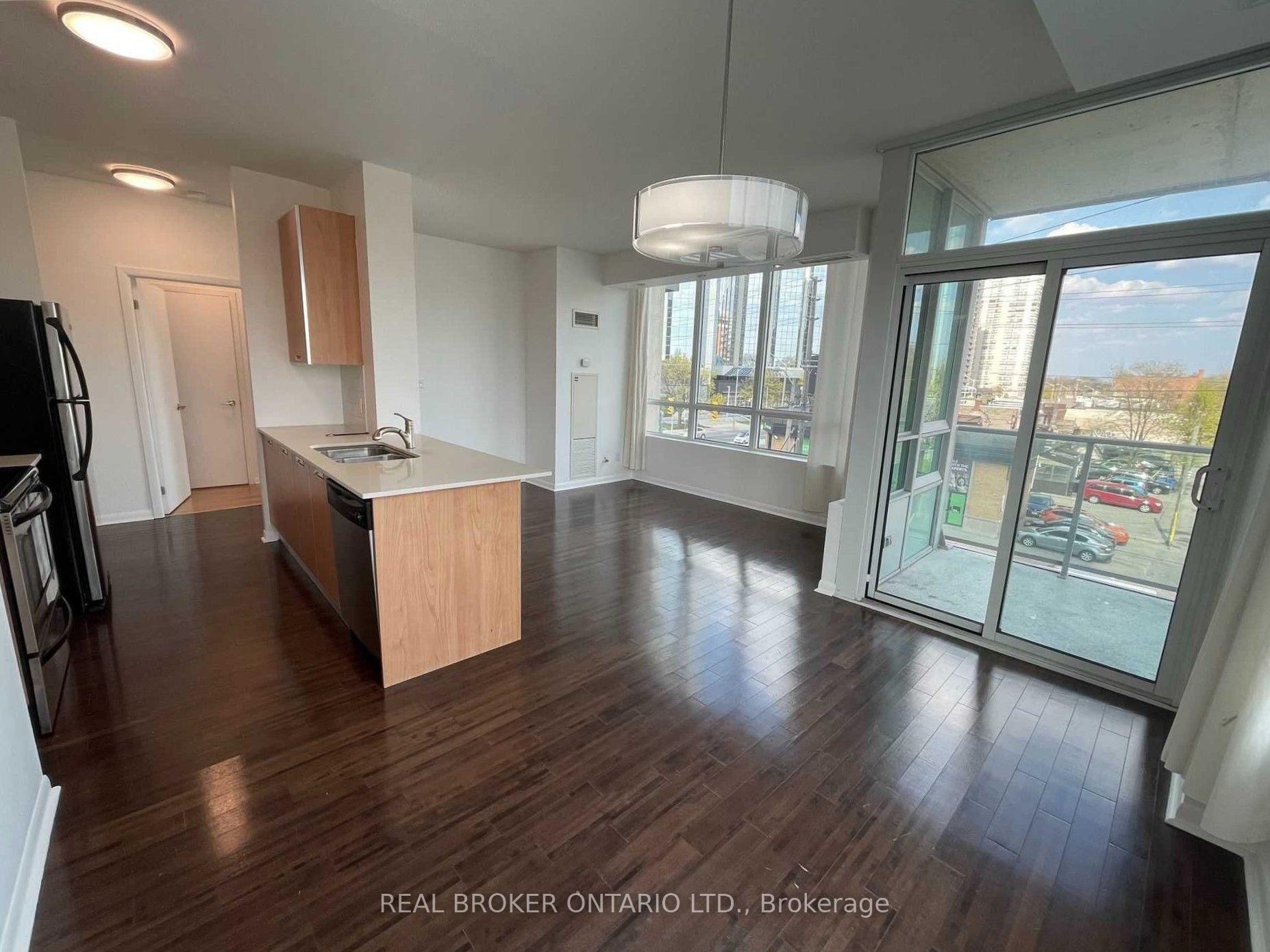Photo of Unit 318, 3391 Bloor Street W