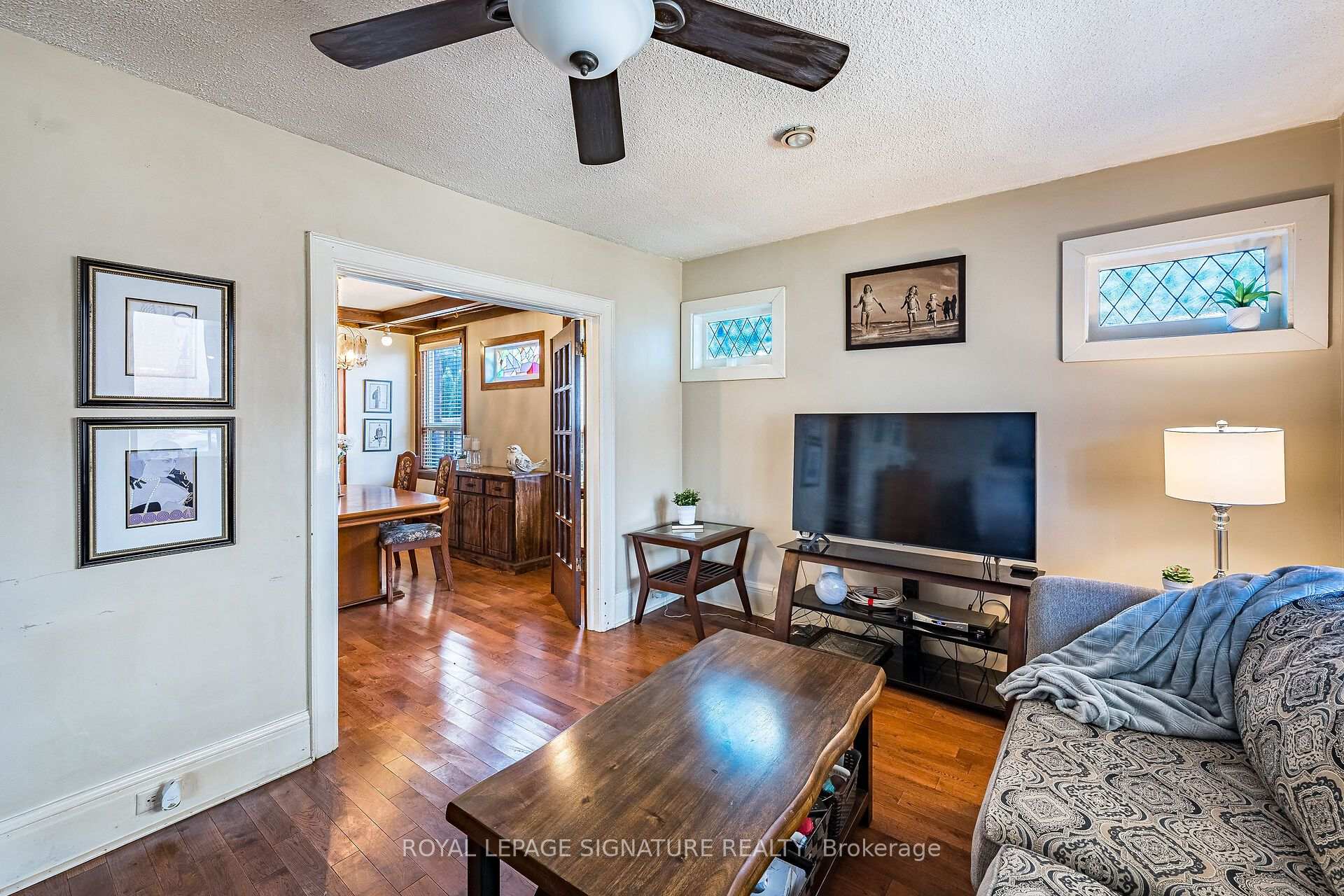Photo 3 of 1 Davidson Avenue, Scarborough, Clairlea-Birchmount — HOMEH