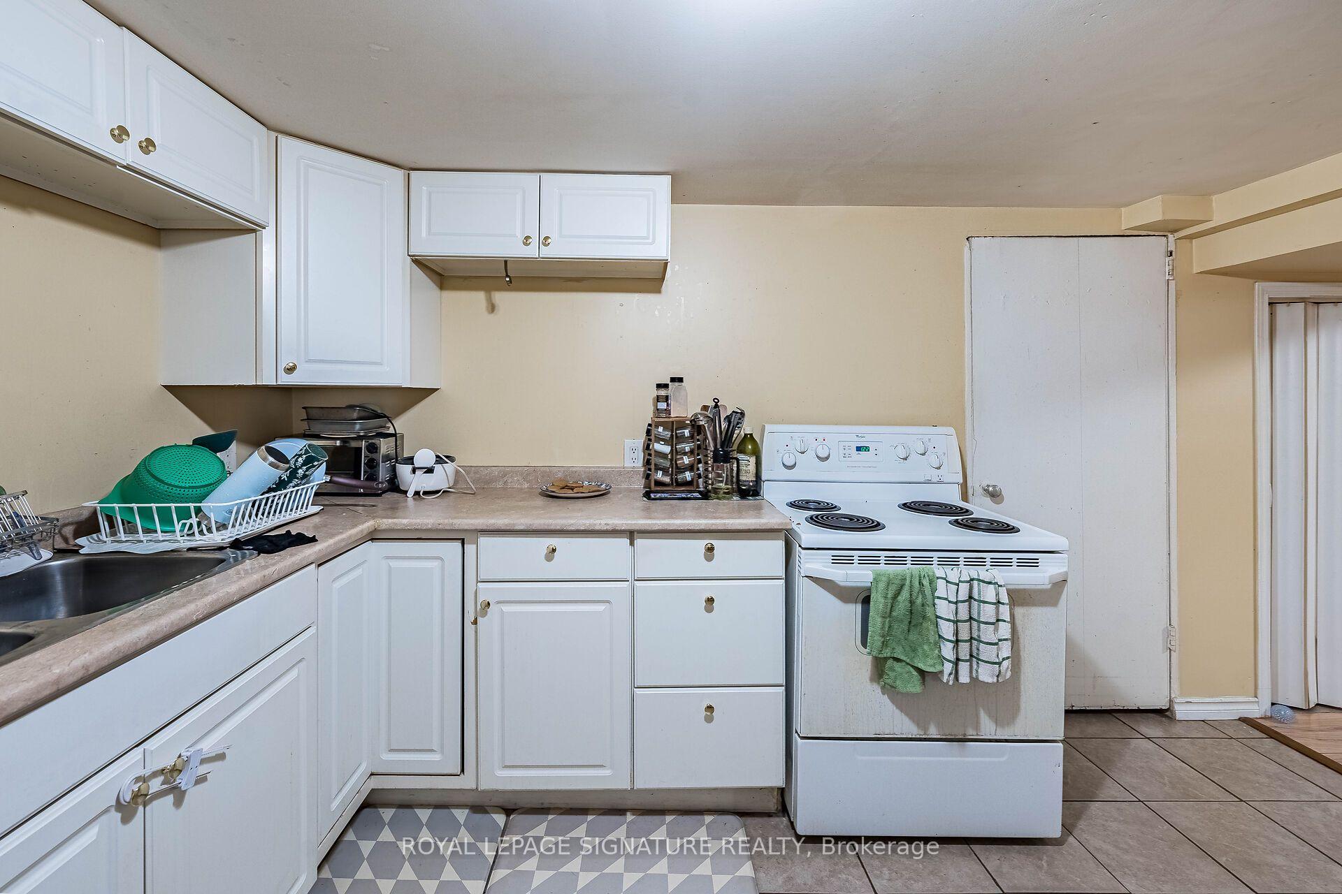 Photo 21 of 1 Davidson Avenue, Scarborough, Clairlea-Birchmount — HOMEH
