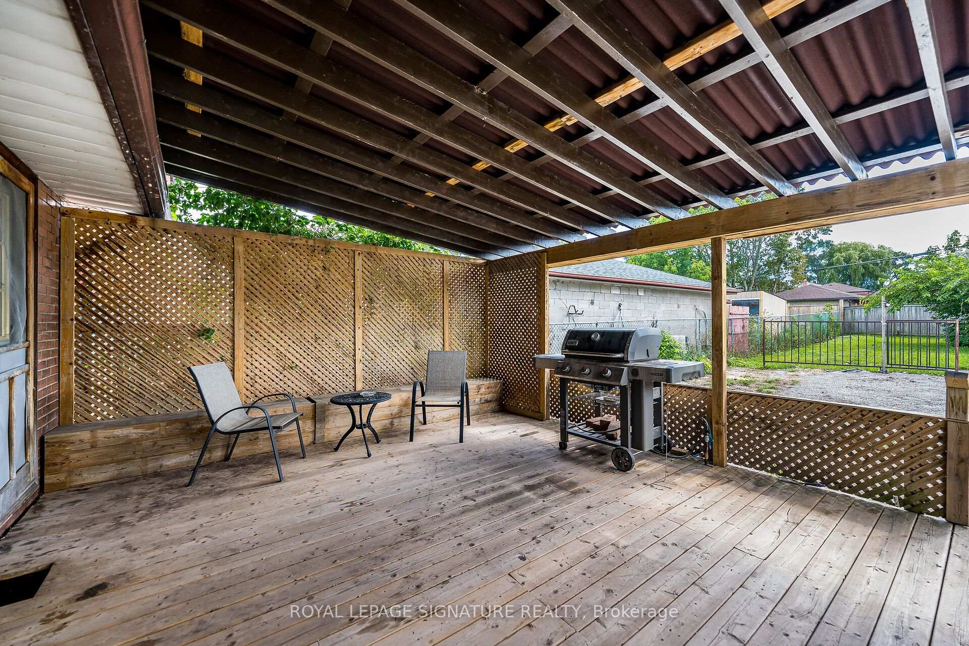 Photo 25 of 1 Davidson Avenue, Scarborough, Clairlea-Birchmount — HOMEH