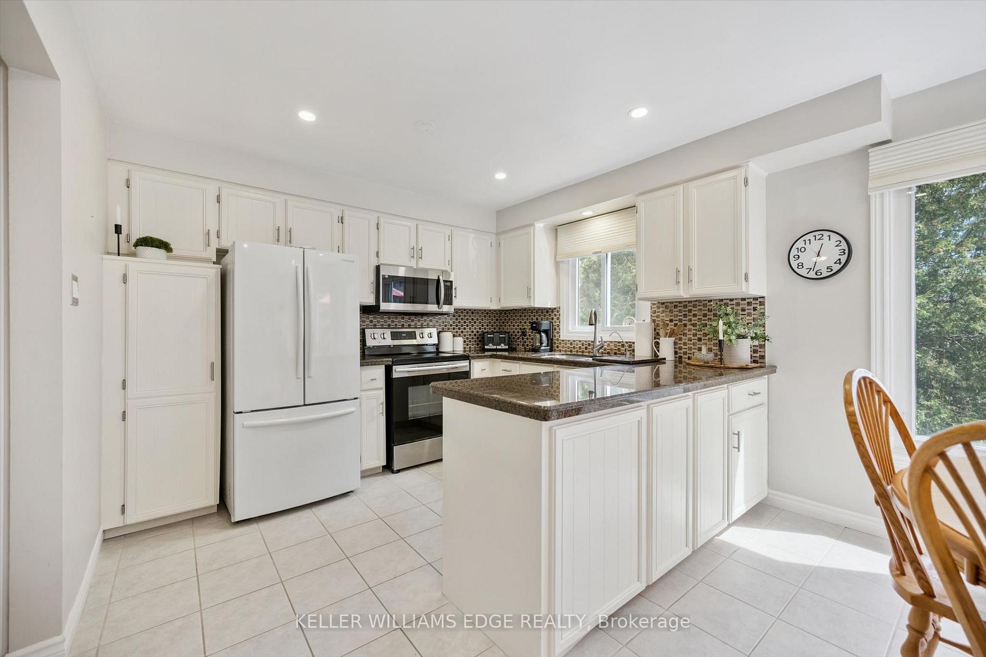 Photo 16 of Unit 8, 2155 Duncaster Drive, Burlington, Brant Hills — HOMEH