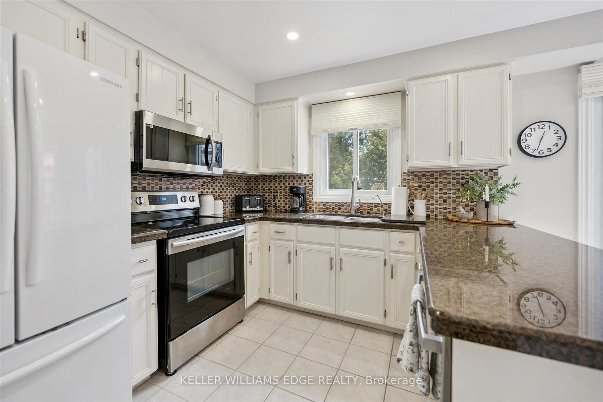 Photo of Unit 8, 2155 Duncaster Drive