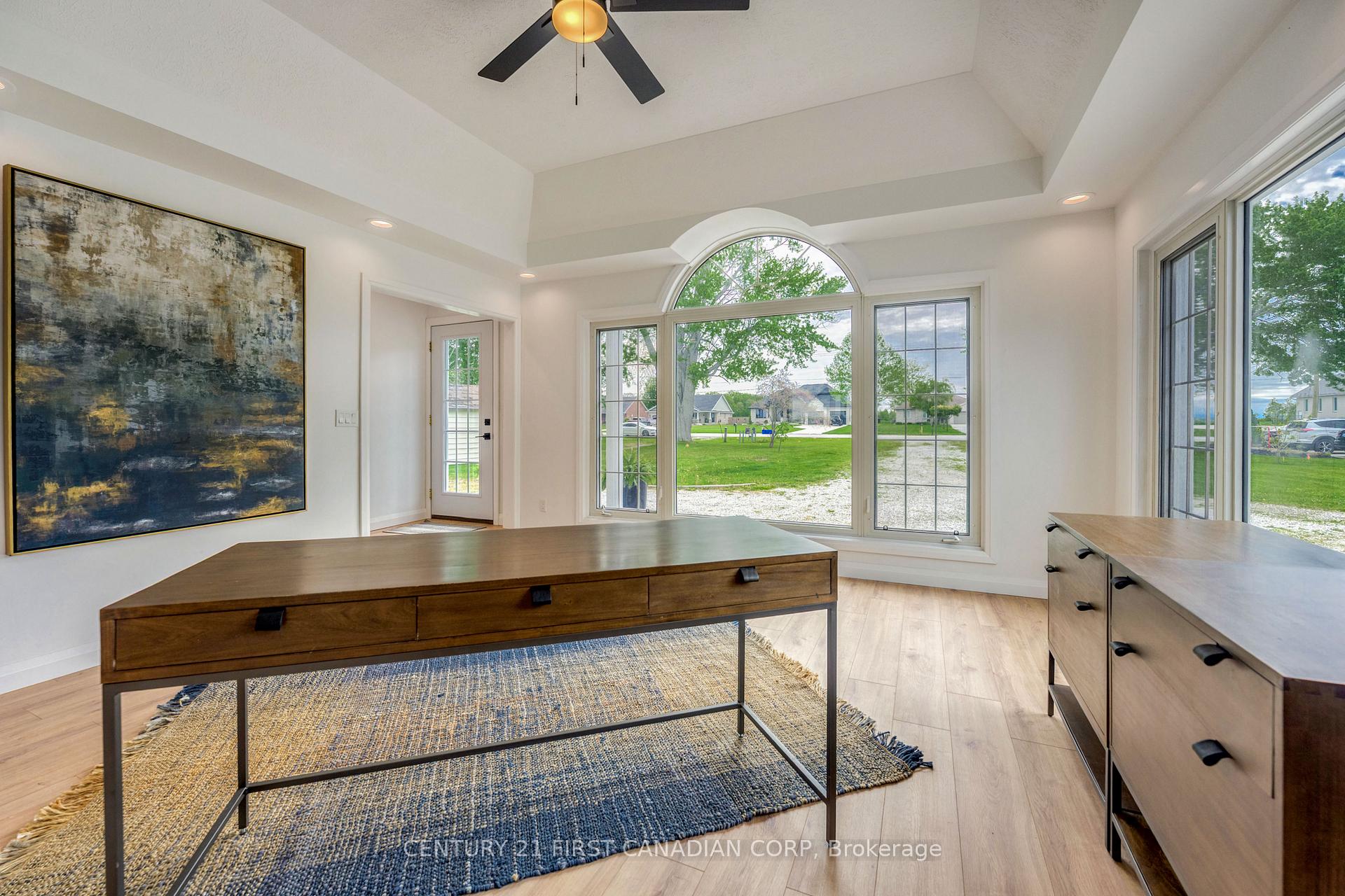 Photo 6 of 3877 St Clair Parkway, St. Clair — HOMEH