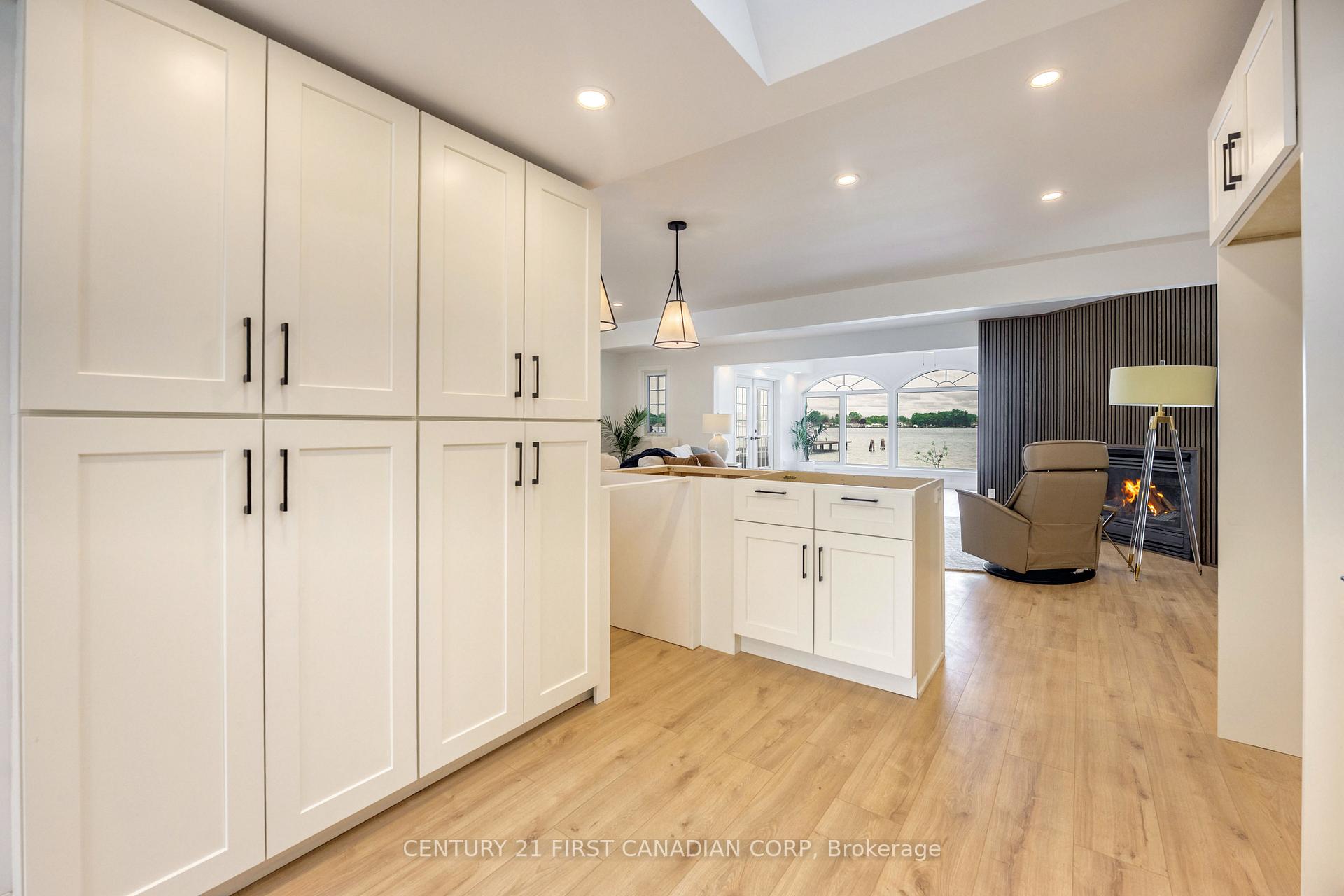 Photo 8 of 3877 St Clair Parkway, St. Clair — HOMEH