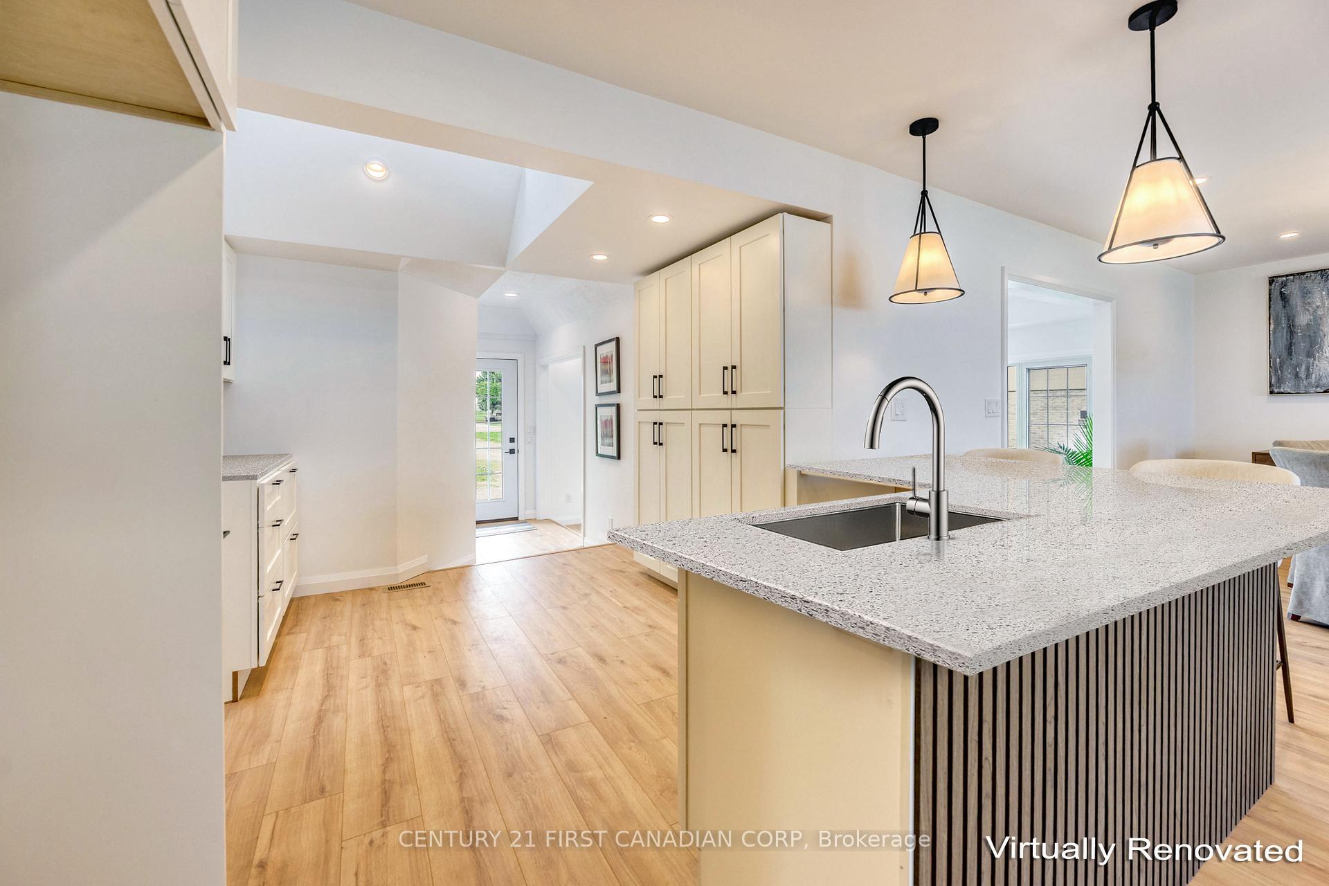 Photo 10 of 3877 St Clair Parkway, St. Clair — HOMEH