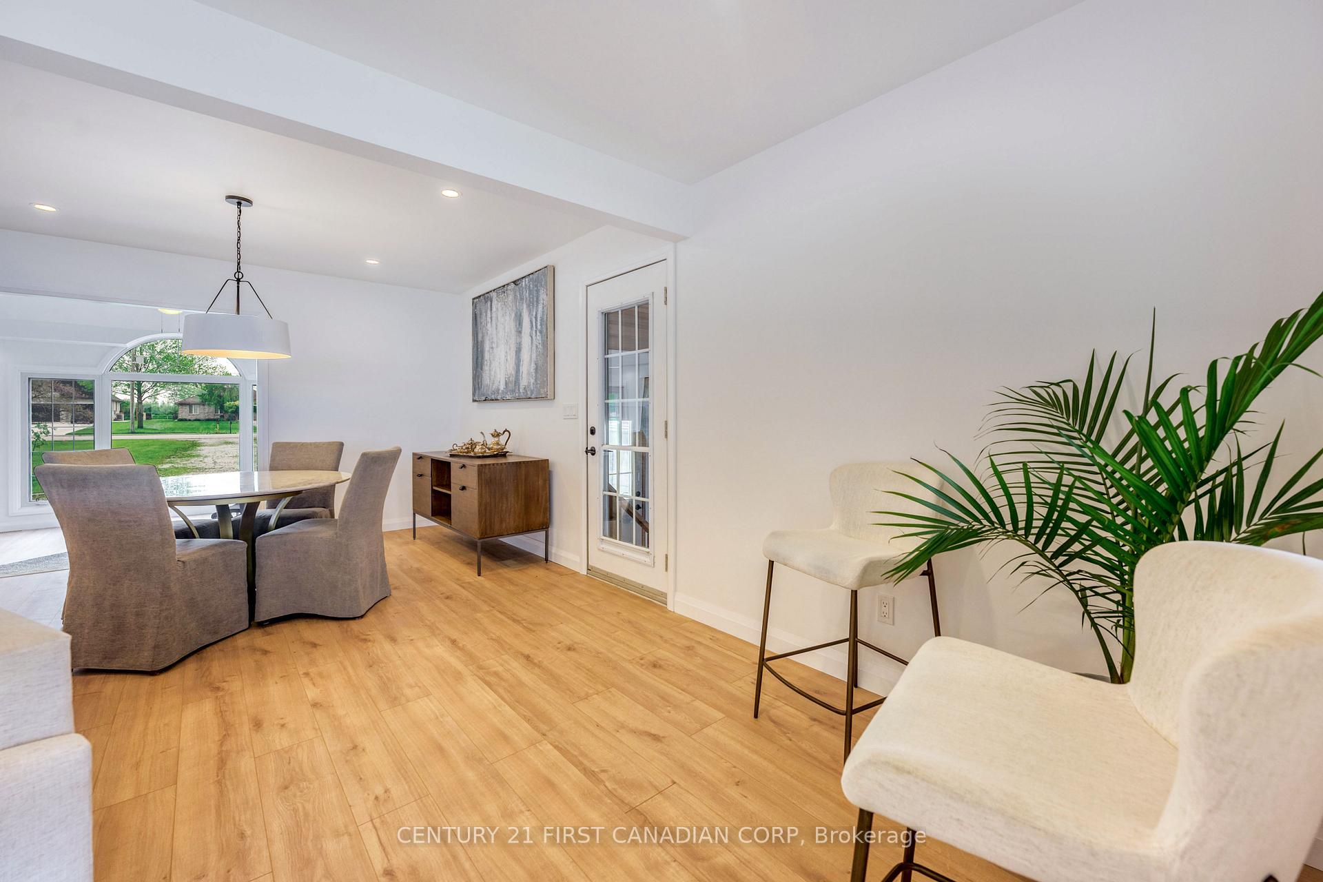 Photo 22 of 3877 St Clair Parkway, St. Clair — HOMEH