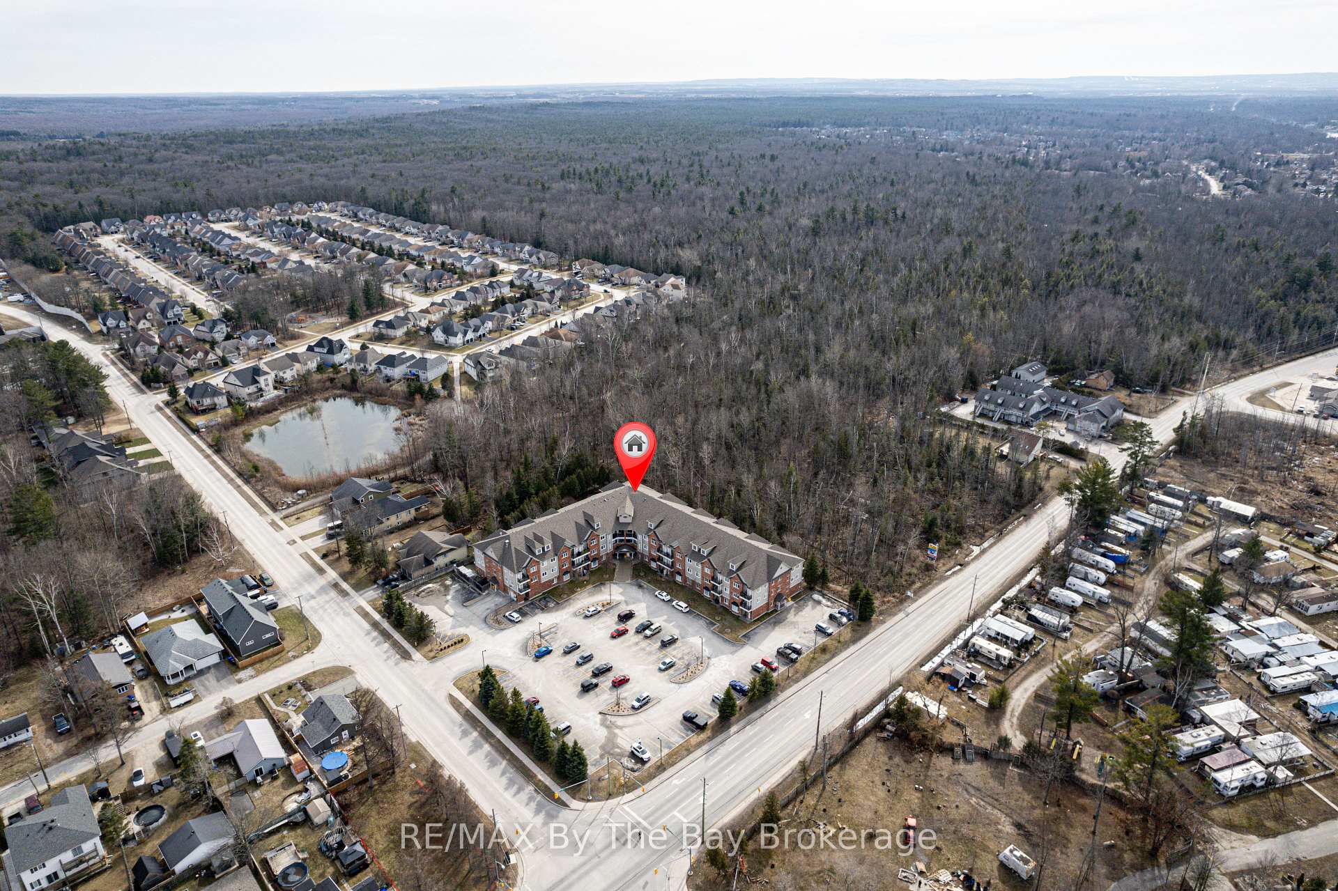 Photo 17 of Unit 202, 16 Westbury Road, Wasaga Beach — HOMEH