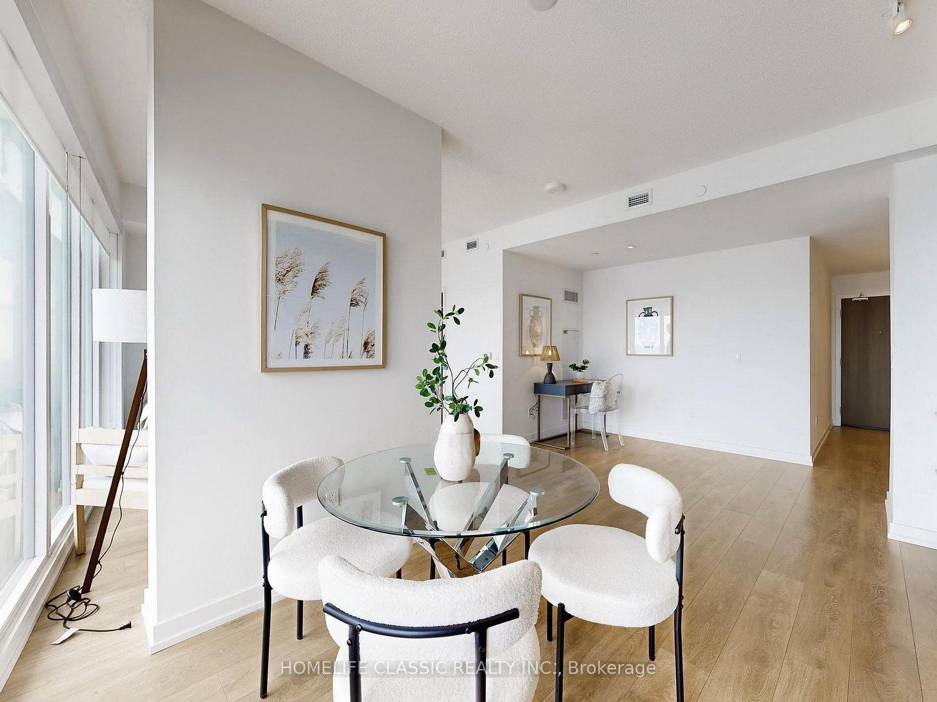 Photo 7 of Unit 2011, 117 Mcmahon Drive, North York, Bayview Village — HOMEH