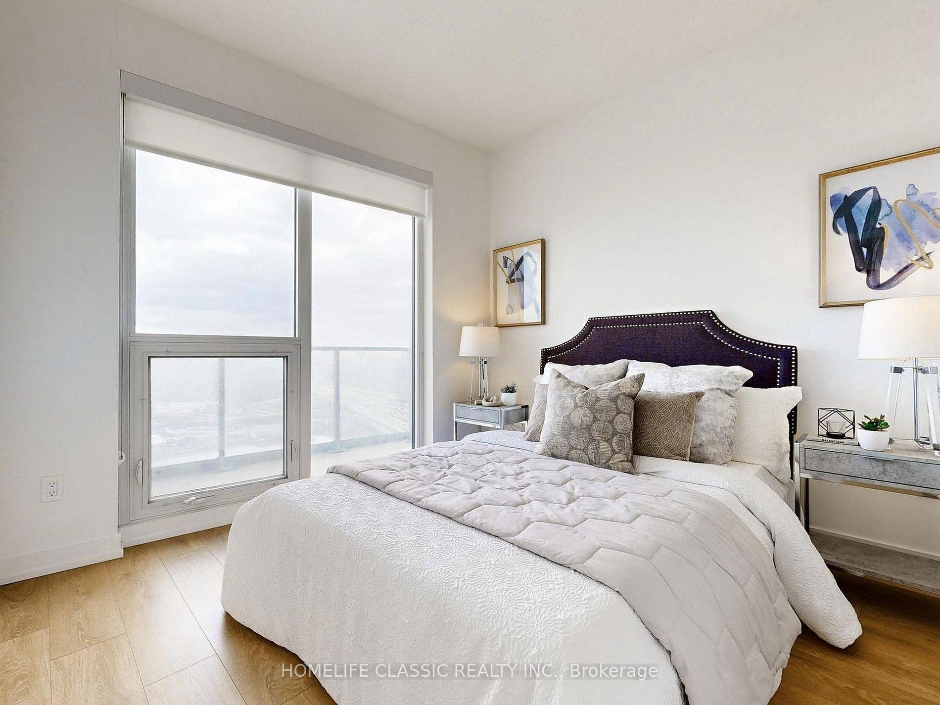 Photo 16 of Unit 2011, 117 Mcmahon Drive, North York, Bayview Village — HOMEH