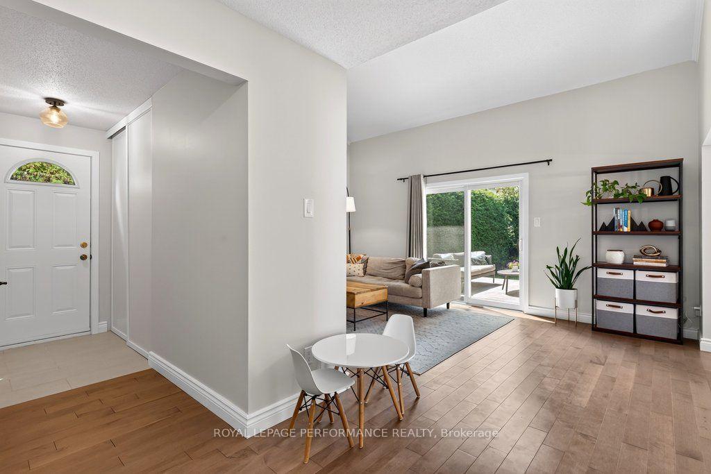 Photo 8 of 1068 St Germain Crescent, Ottawa, Convent Glen North — HOMEH