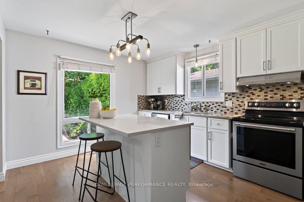 Photo 12 of 1068 St Germain Crescent, Ottawa, Convent Glen North — HOMEH