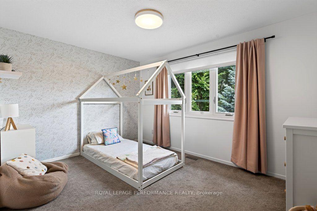 Photo 33 of 1068 St Germain Crescent, Ottawa, Convent Glen North — HOMEH