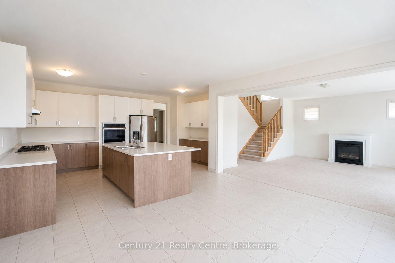 Photo 4 of 256 Rea Drive, Centre Wellington, Fergus — HOMEH