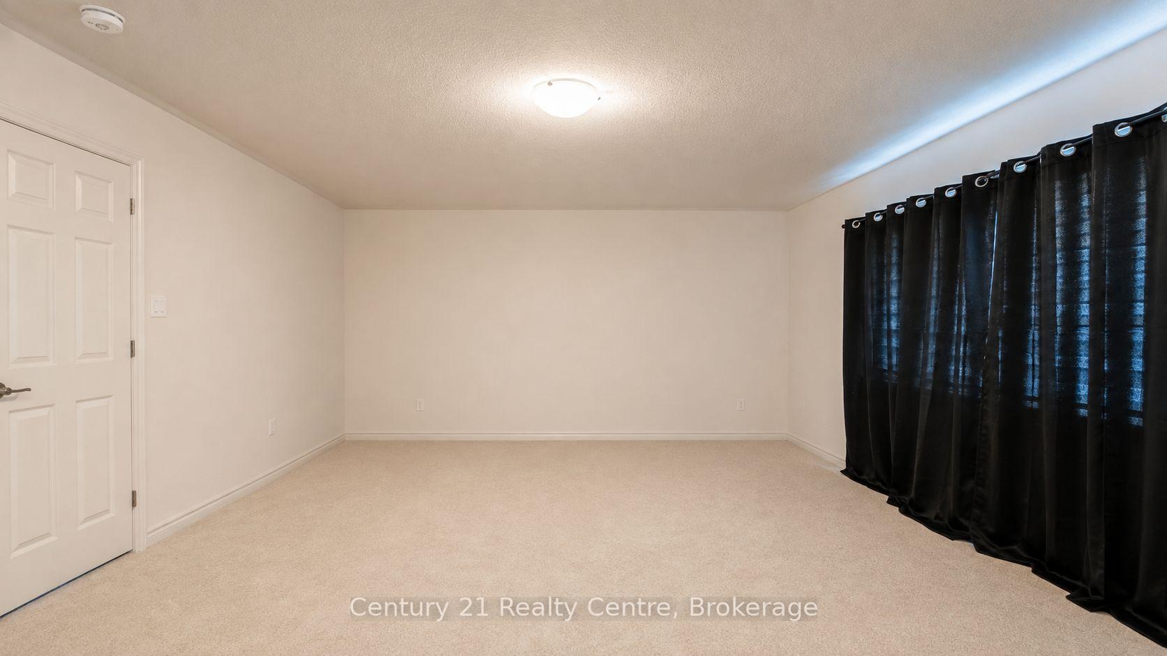 Photo 15 of 256 Rea Drive, Centre Wellington, Fergus — HOMEH