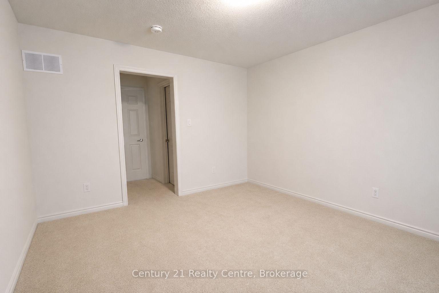Photo 18 of 256 Rea Drive, Centre Wellington, Fergus — HOMEH
