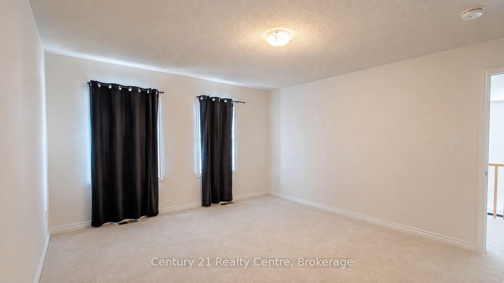Photo 22 of 256 Rea Drive, Centre Wellington, Fergus — HOMEH