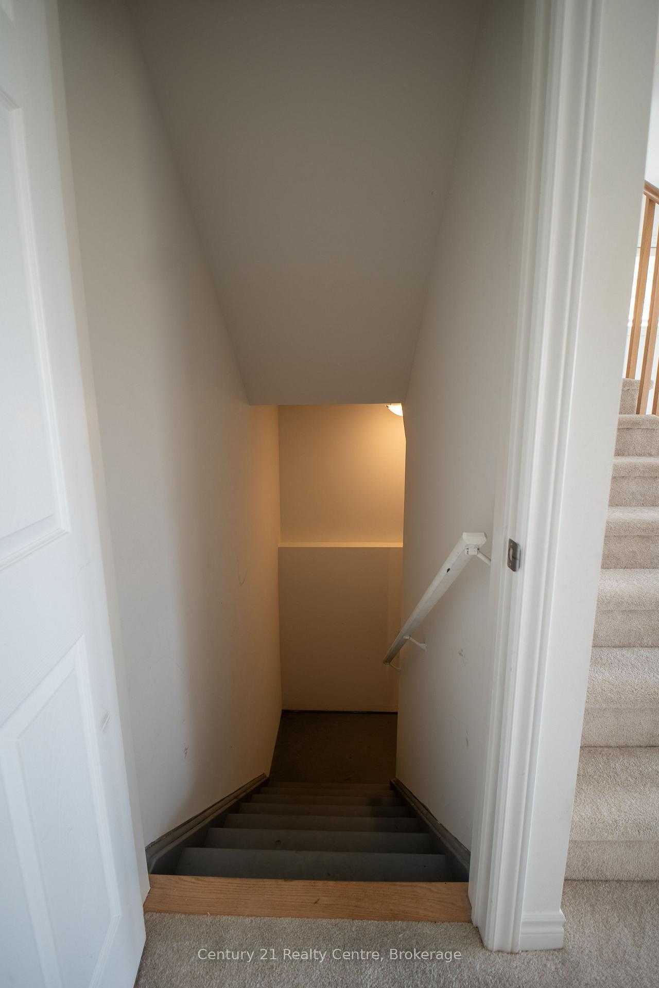 Photo 30 of 256 Rea Drive, Centre Wellington, Fergus — HOMEH