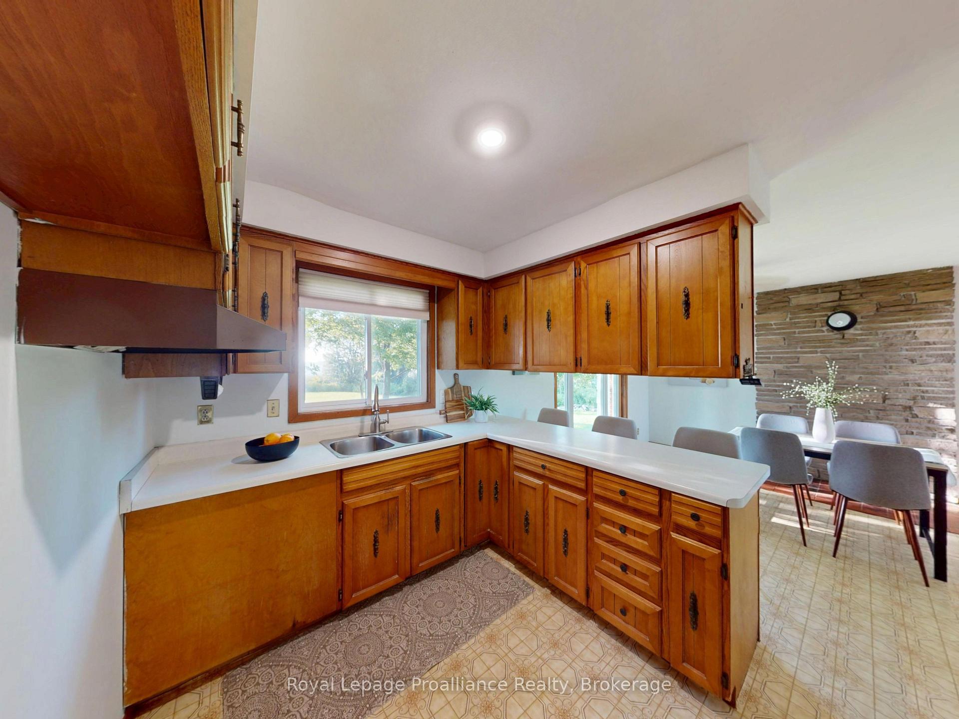 Photo 7 of 311E County Rd 29, Prince Edward County, Ameliasburg Ward — HOMEH