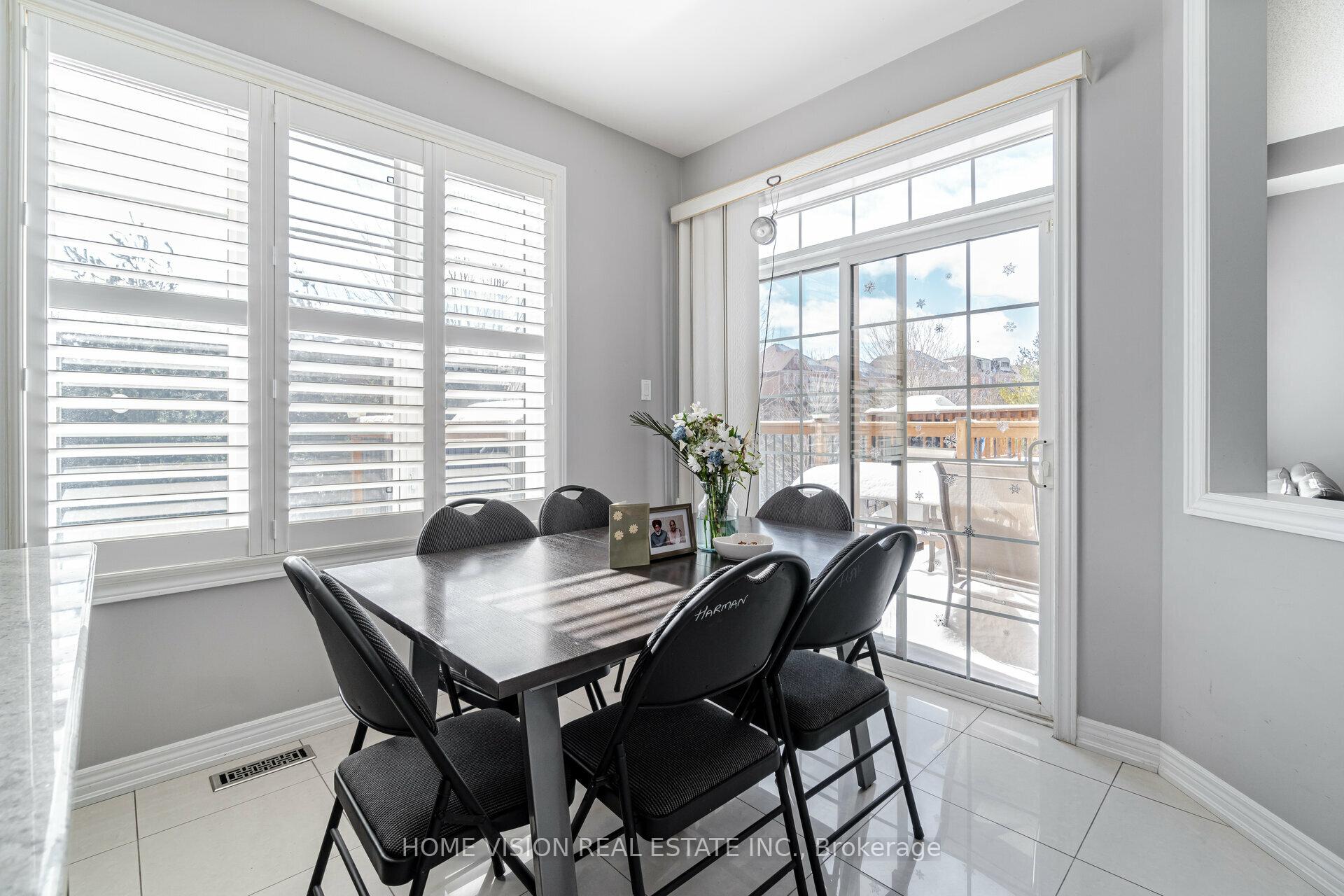 Photo 13 of Unit Main, 36 Intrigue Trail, Brampton, Credit Valley — HOMEH
