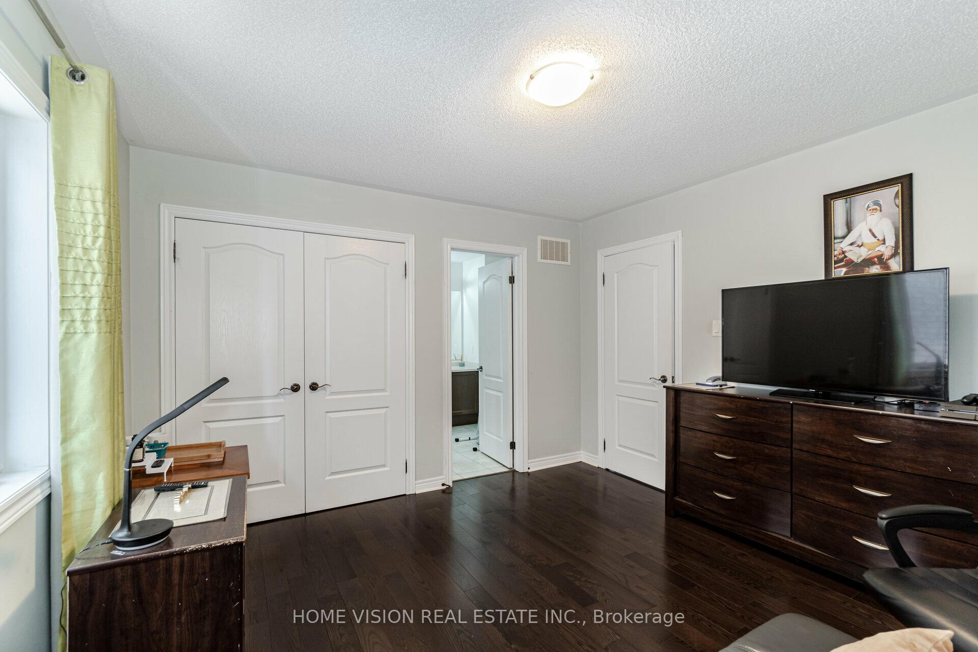 Photo 27 of Unit Main, 36 Intrigue Trail, Brampton, Credit Valley — HOMEH