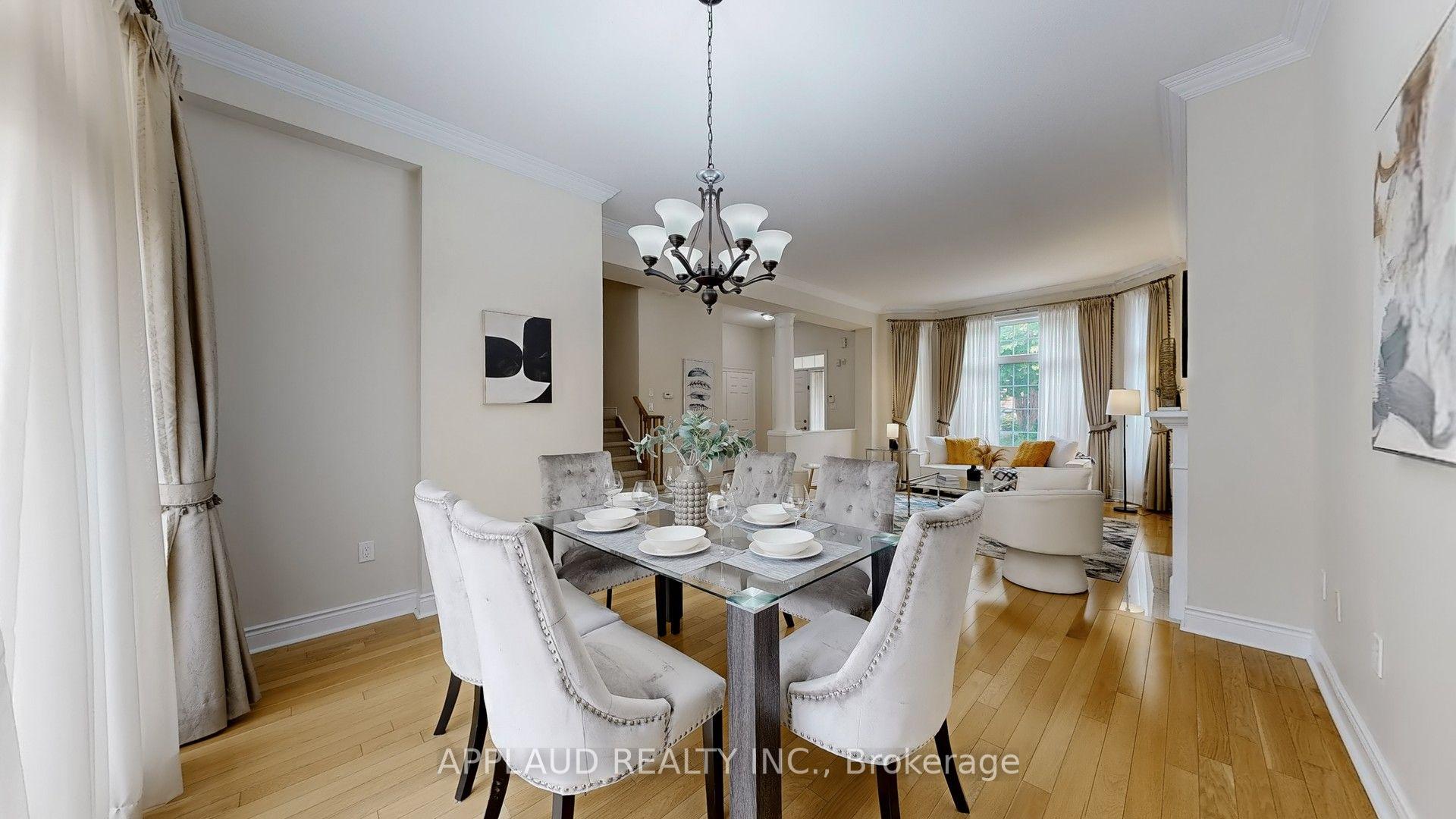 Photo 5 of 75 Legends Way, Markham, Unionville — HOMEH