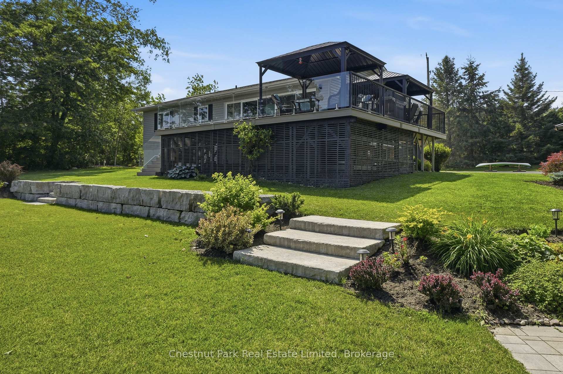 Photo 10 of 4 Trumble Lane, Prince Edward County, Hallowell — HOMEH