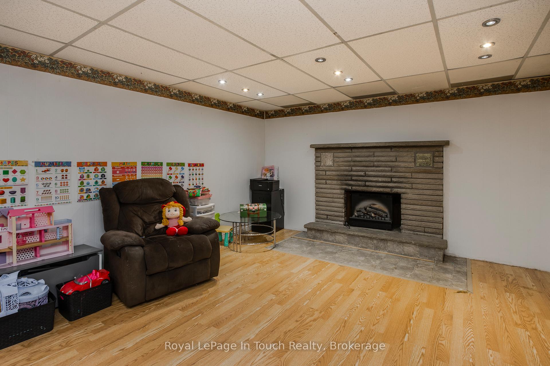 Photo 20 of 477 Murray Road, Penetanguishene — HOMEH