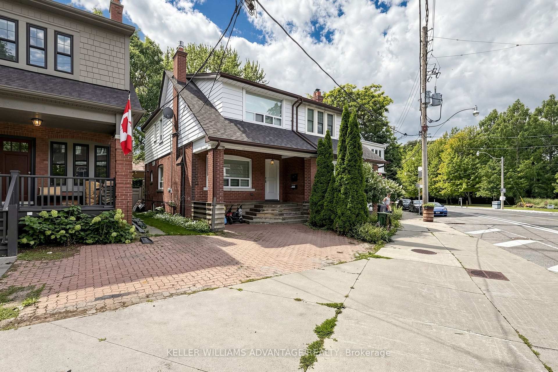 Photo 2 of Unit Basement, 4 Edgewood Avenue, Toronto, Woodbine Corridor — HOMEH