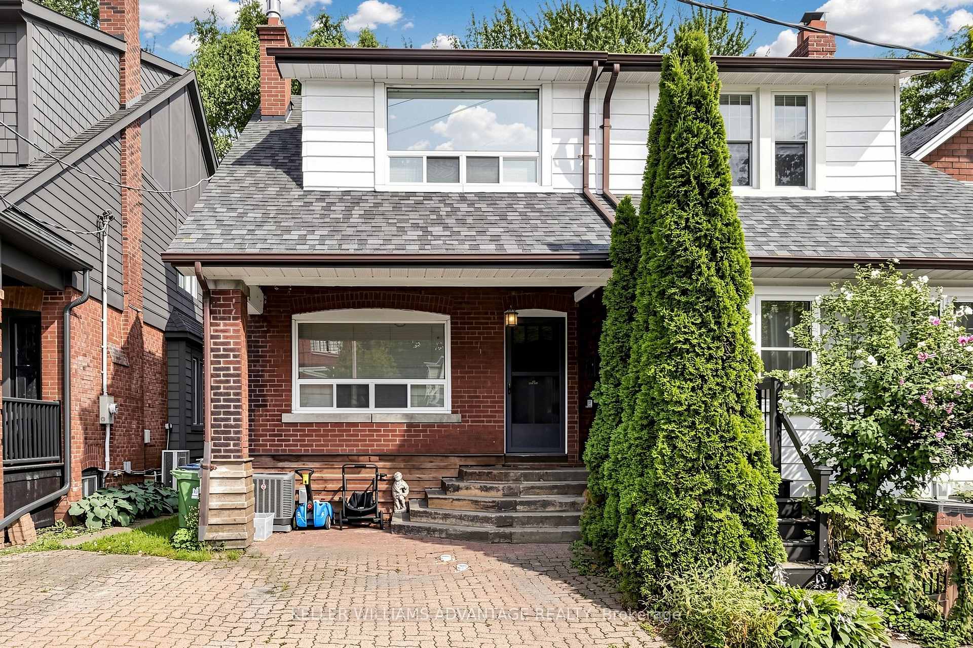 Photo 3 of Unit Basement, 4 Edgewood Avenue, Toronto, Woodbine Corridor — HOMEH