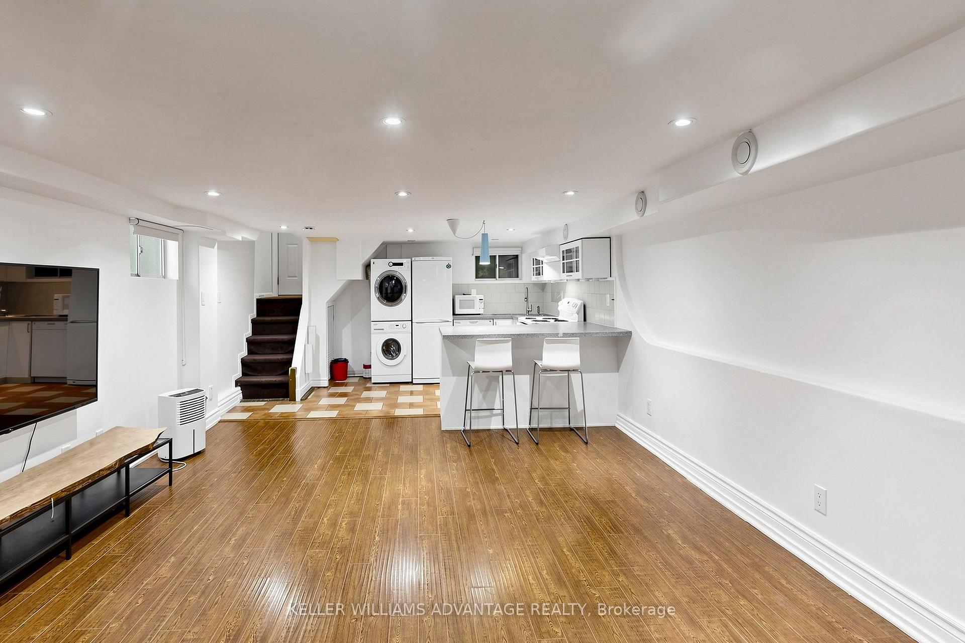 Photo 5 of Unit Basement, 4 Edgewood Avenue, Toronto, Woodbine Corridor — HOMEH