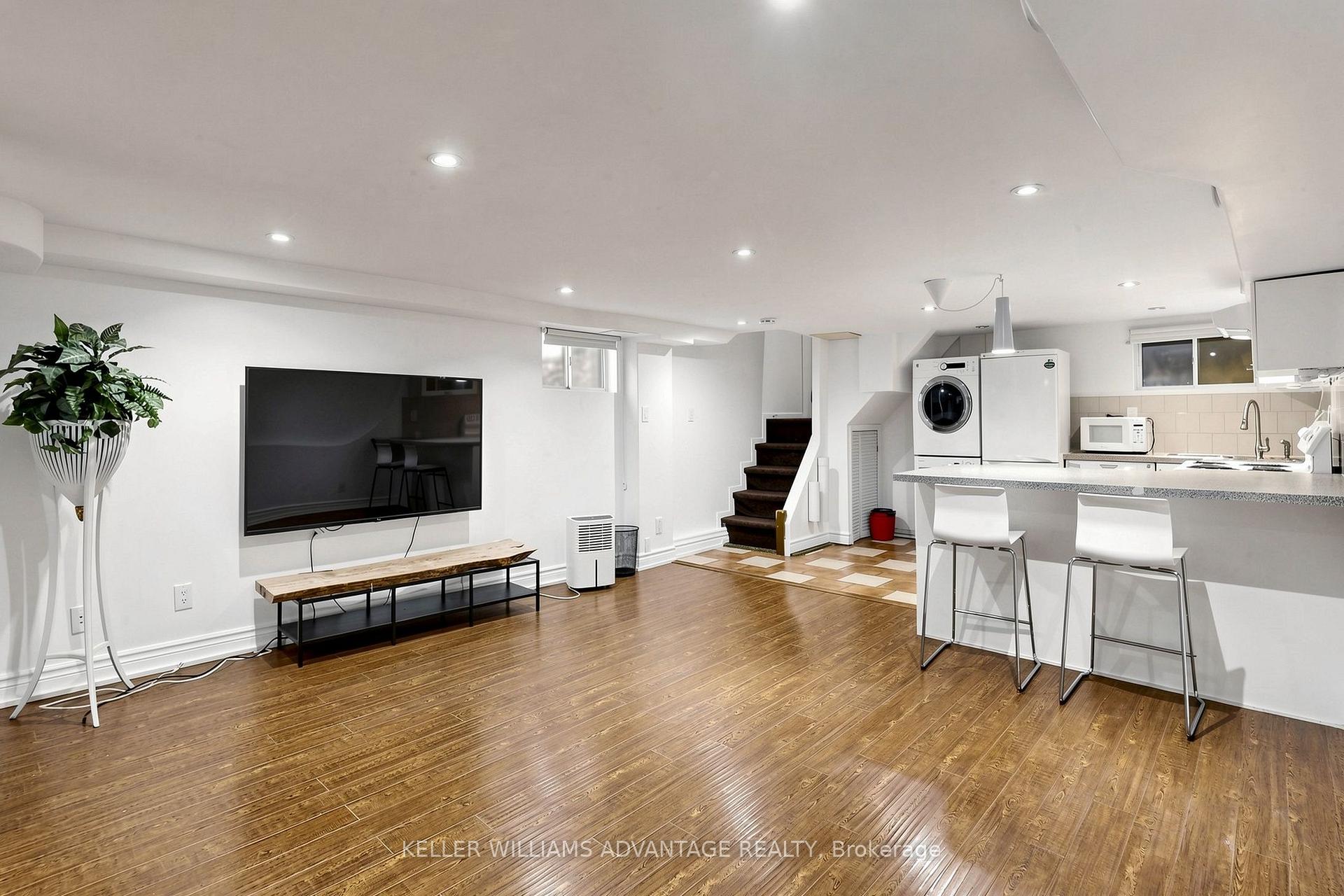 Photo 7 of Unit Basement, 4 Edgewood Avenue, Toronto, Woodbine Corridor — HOMEH