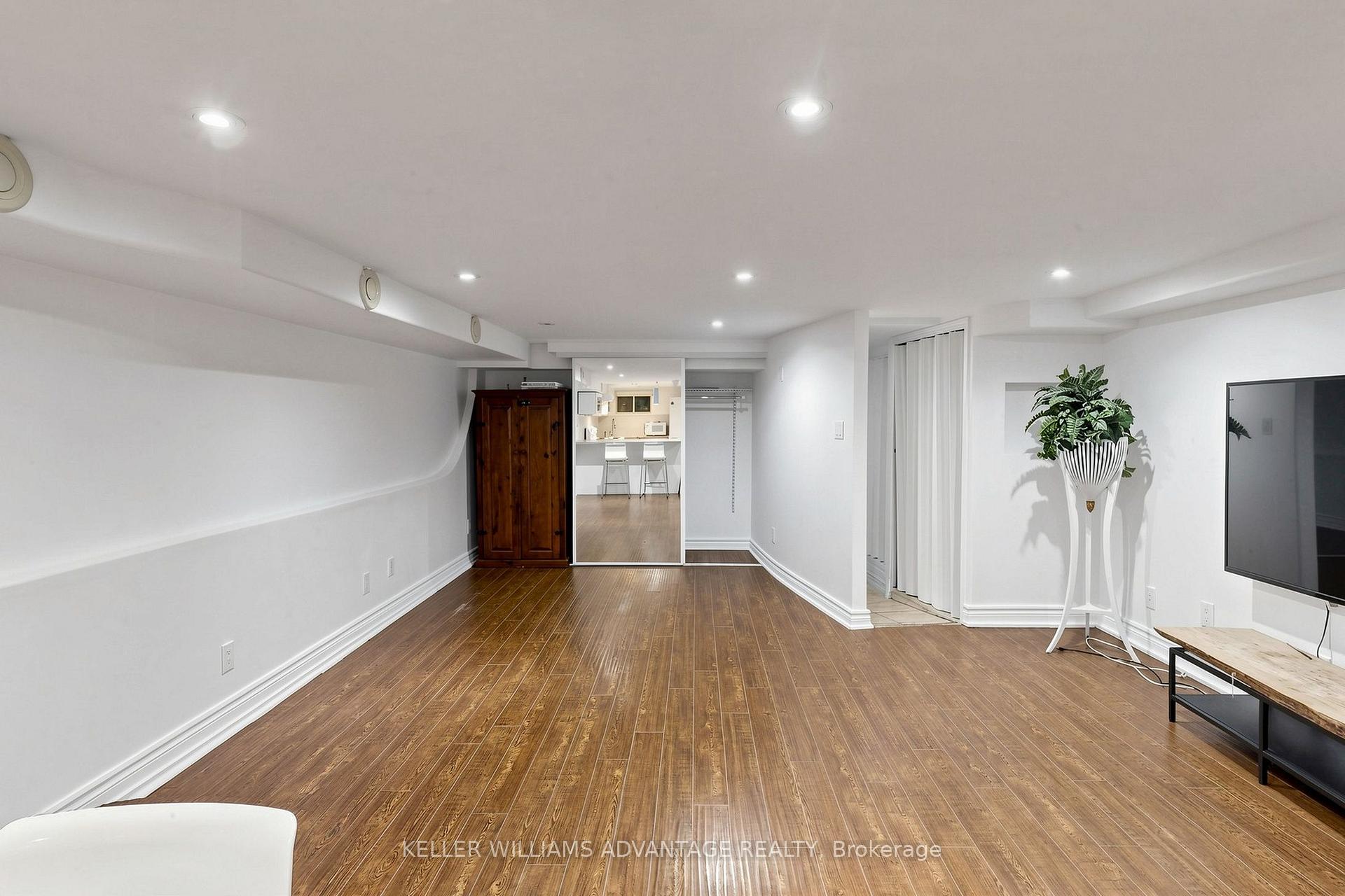 Photo 11 of Unit Basement, 4 Edgewood Avenue, Toronto, Woodbine Corridor — HOMEH