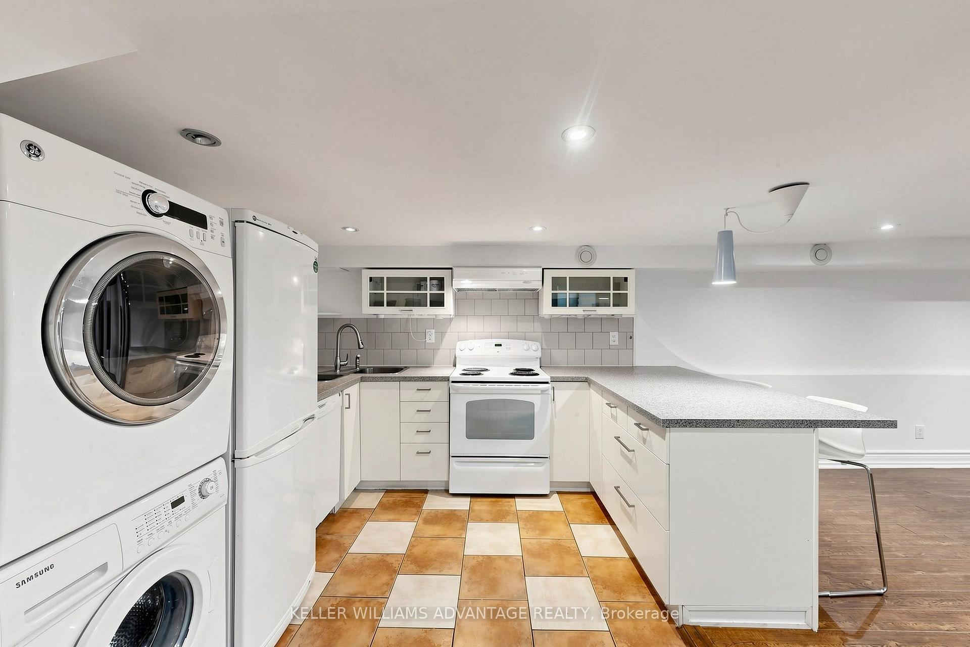 Photo 13 of Unit Basement, 4 Edgewood Avenue, Toronto, Woodbine Corridor — HOMEH