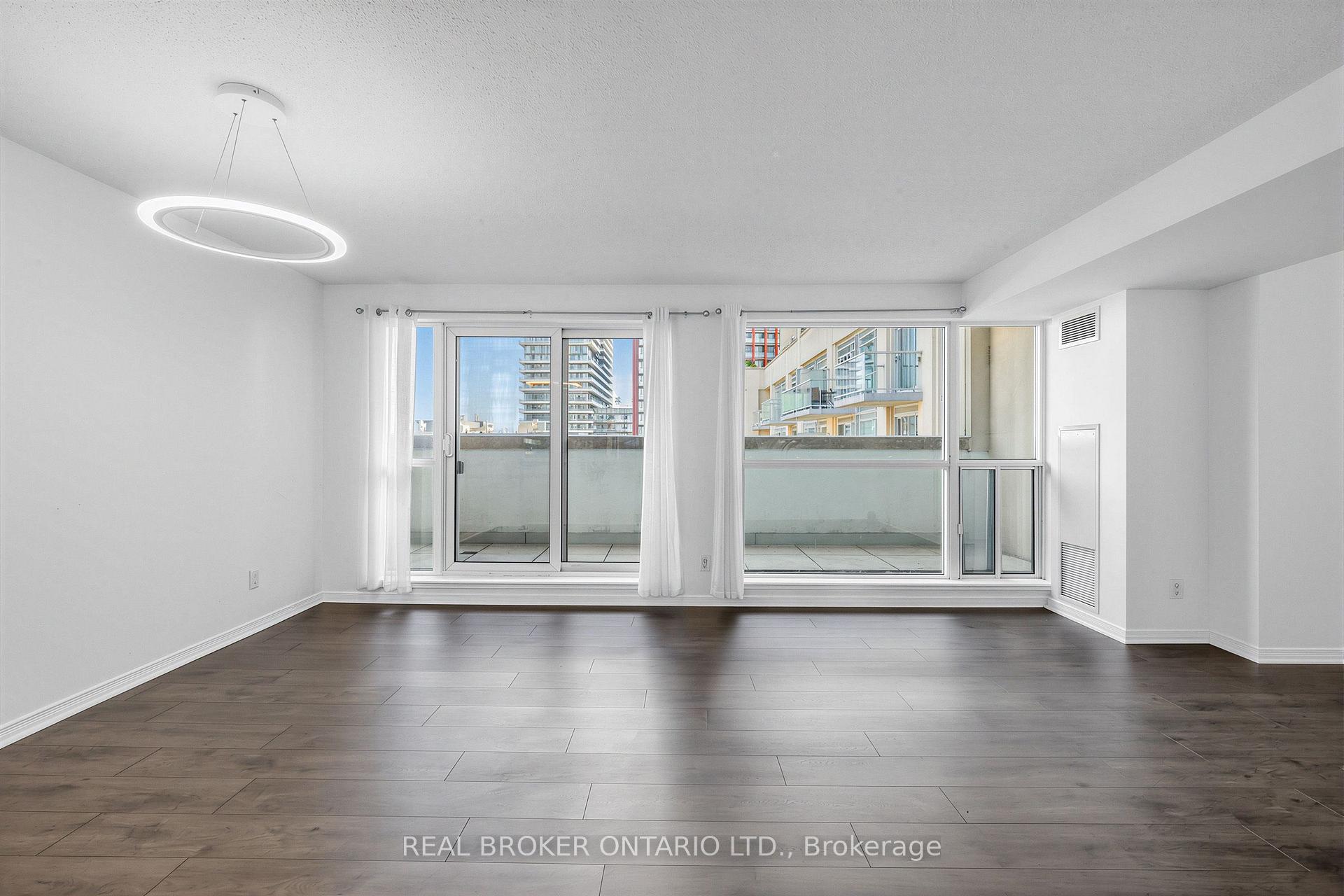 Photo 3 of Unit 1720, 230 King Street E, Toronto, Moss Park — HOMEH