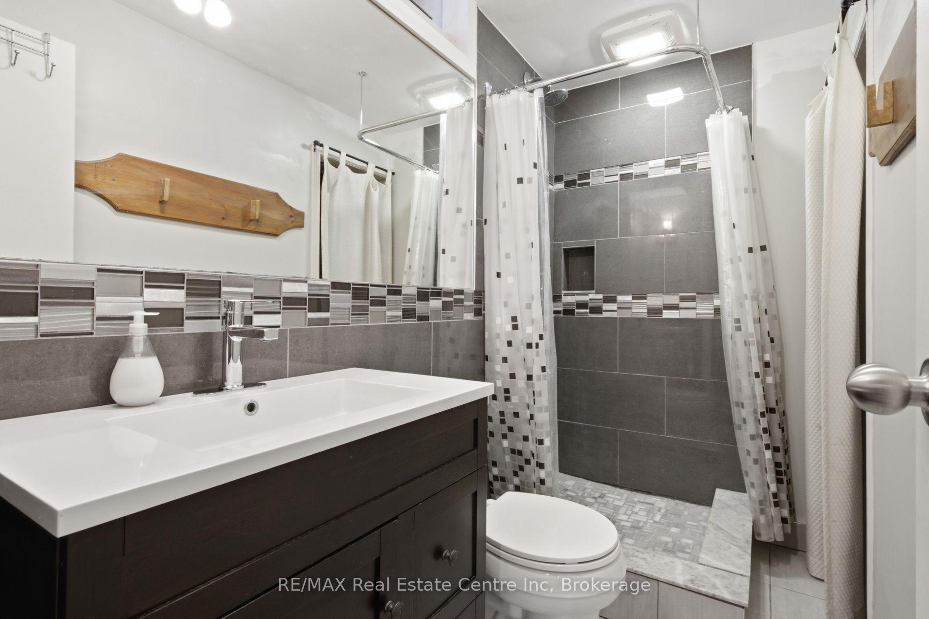 Photo 30 of 451 Black Street, Centre Wellington, Fergus — HOMEH