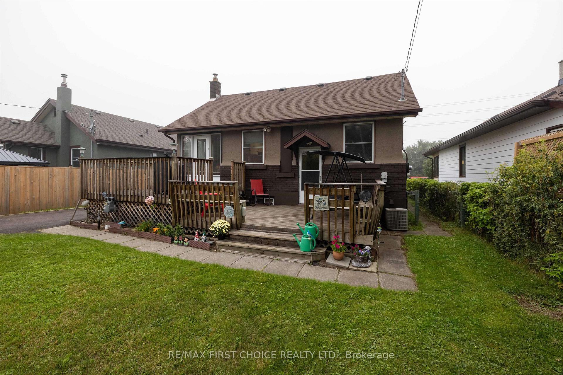 Photo 3 of 370 Mary Street E, Thunder Bay, Westfort — HOMEH