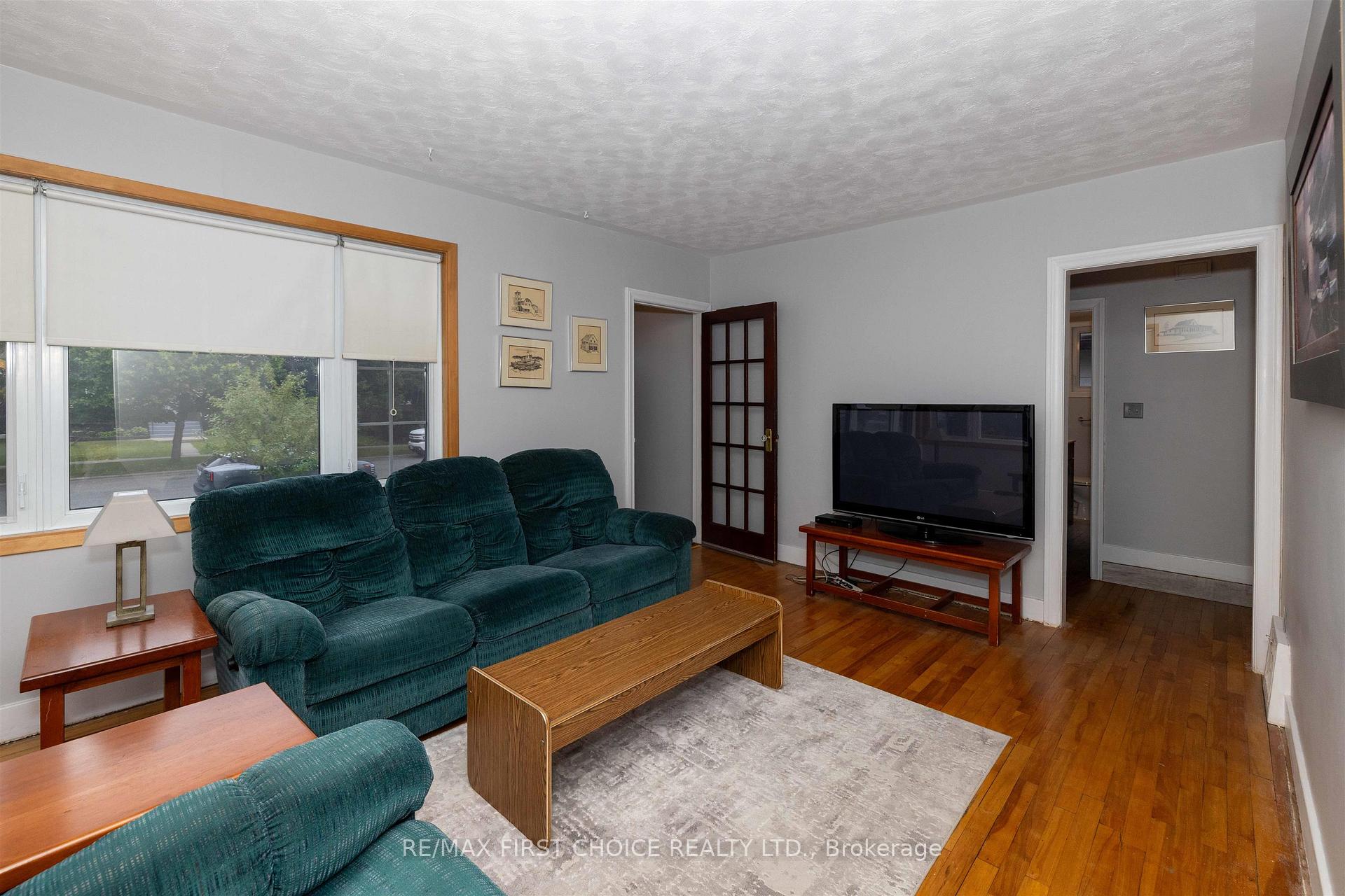 Photo 5 of 370 Mary Street E, Thunder Bay, Westfort — HOMEH