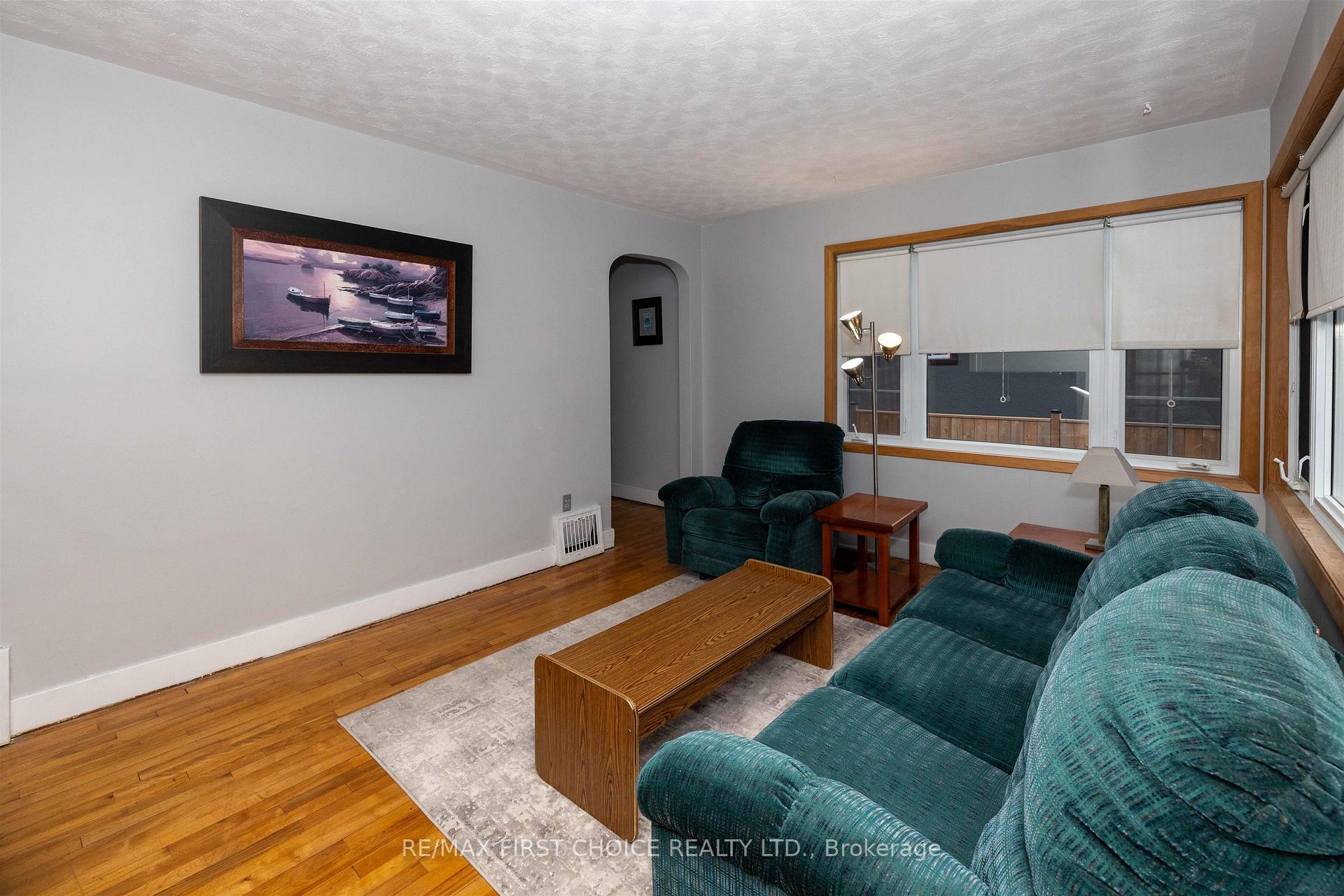Photo 6 of 370 Mary Street E, Thunder Bay, Westfort — HOMEH