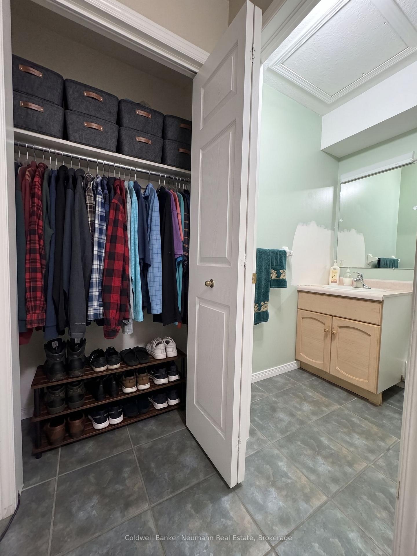 Photo 6 of Unit LOWER, 42 Hill Trail, Guelph, Grange Road — HOMEH