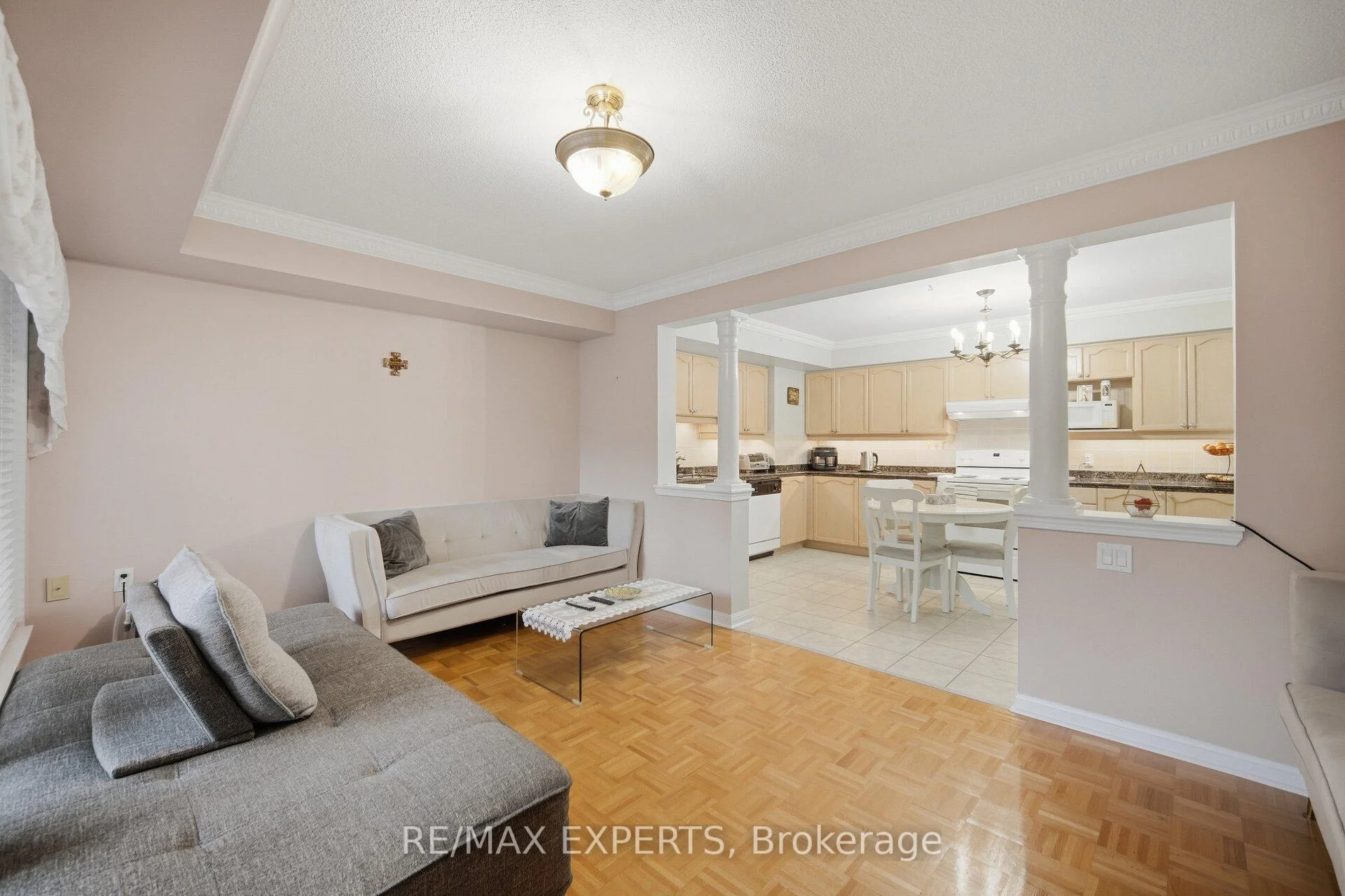 Photo 12 of Unit 304, 2504 Rutherford Road, Vaughan, Maple — HOMEH