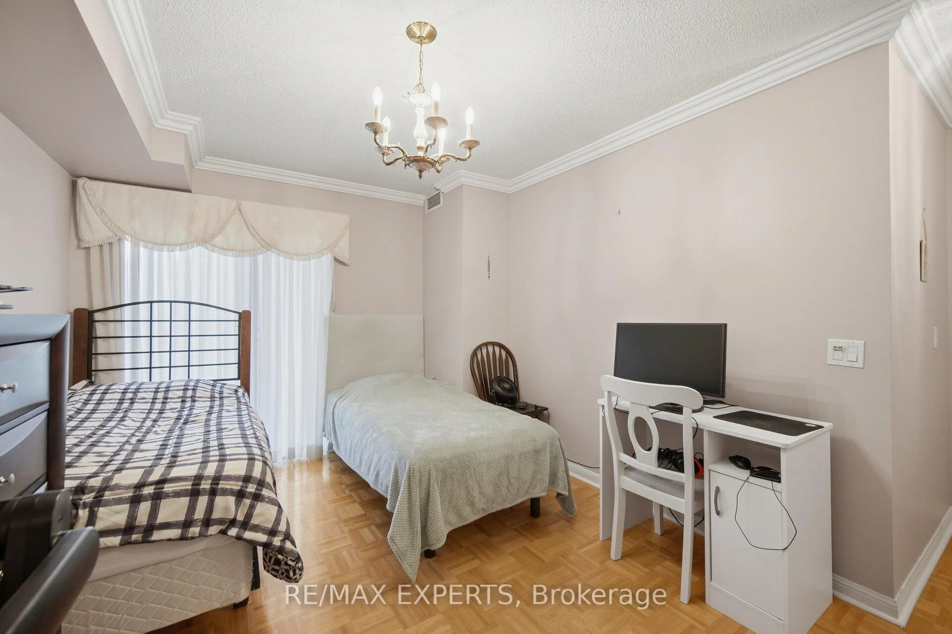 Photo 16 of Unit 304, 2504 Rutherford Road, Vaughan, Maple — HOMEH