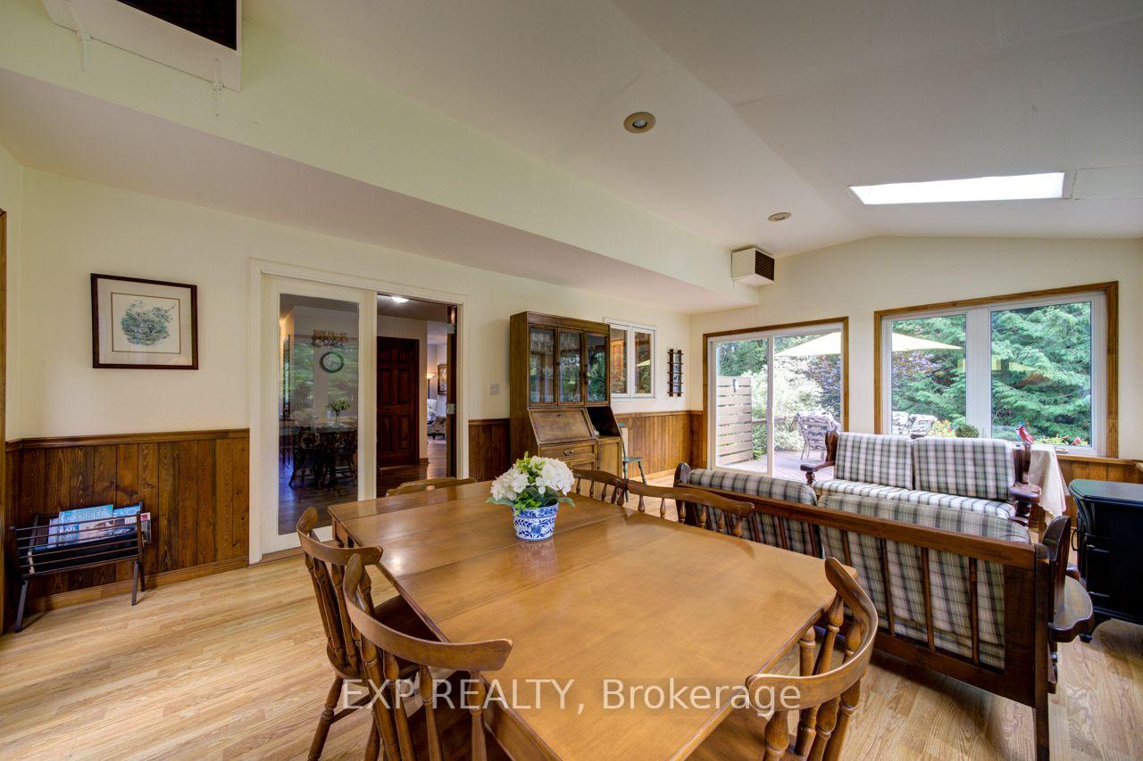 Photo 30 of 49 King Street W, Blue Mountains — HOMEH