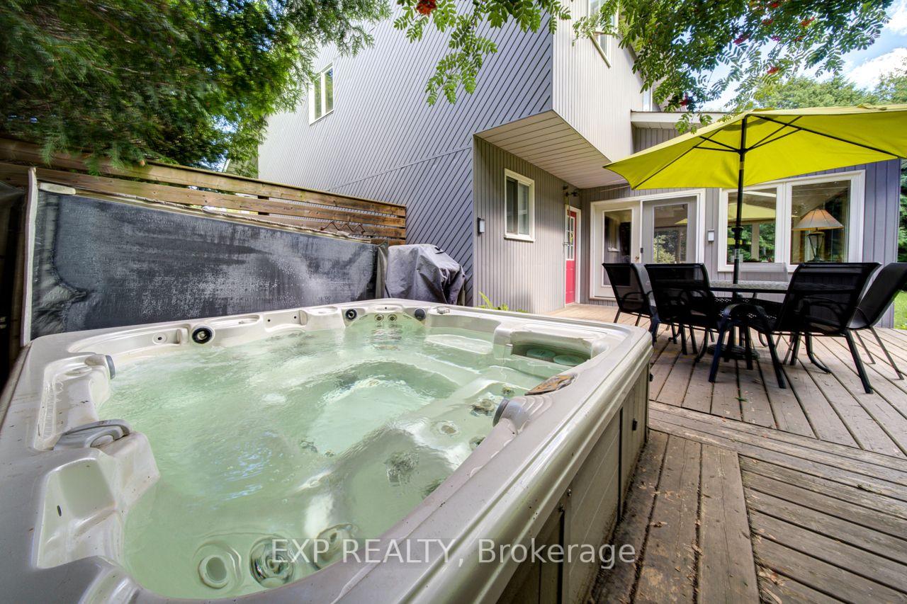 Photo 41 of 49 King Street W, Blue Mountains — HOMEH