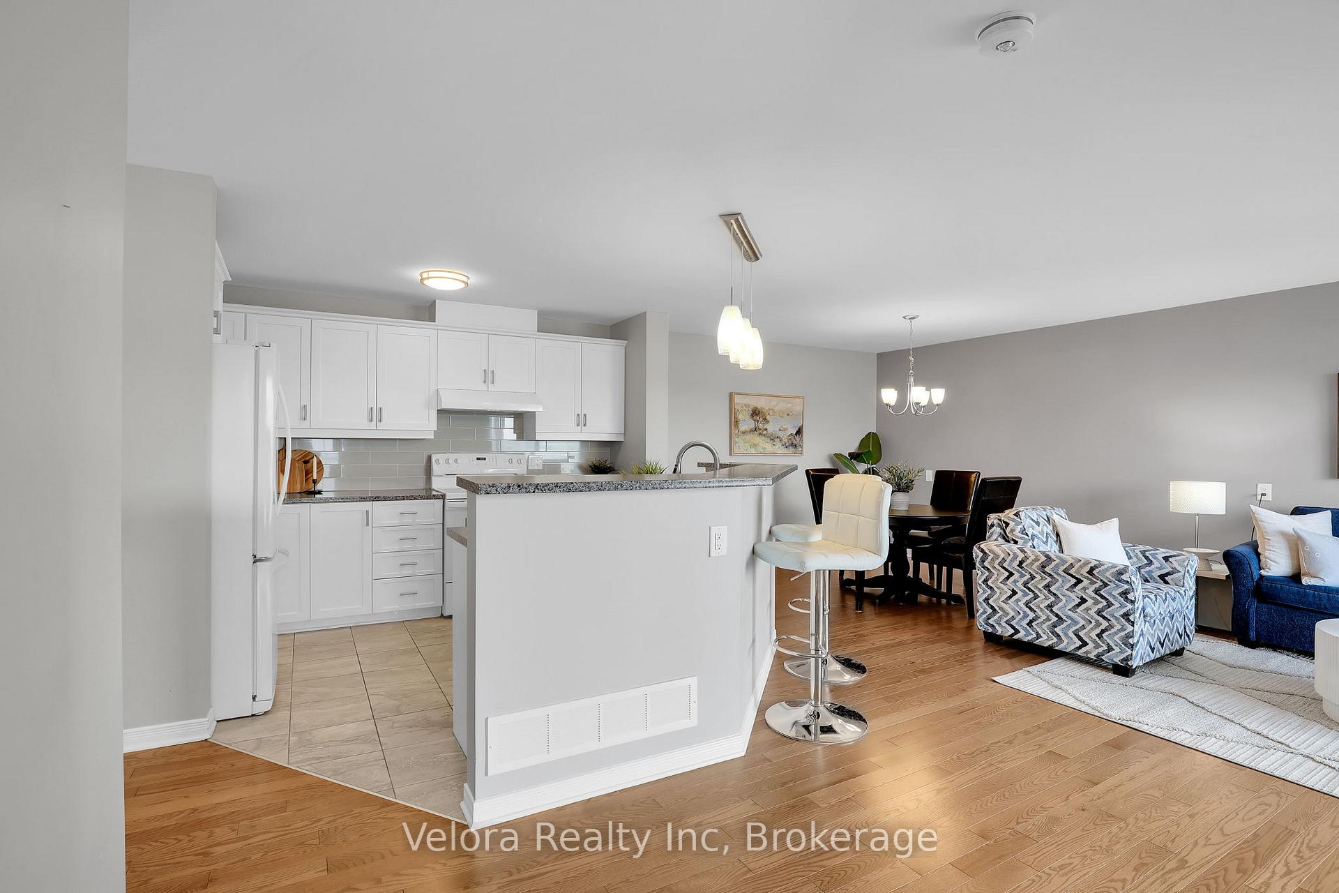 Photo 4 of Unit 209, 3275 Saint Joseph Boulevard, Ottawa, Bilberry Creek/Queenswood Heights — HOMEH