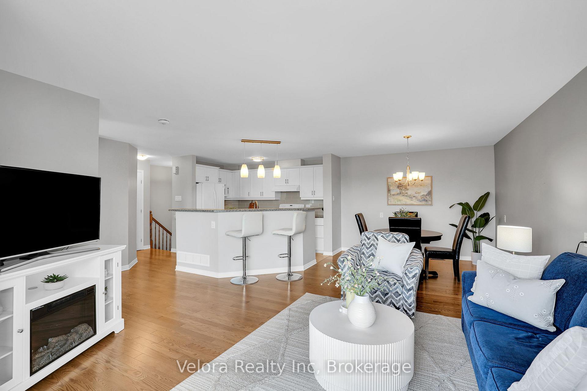 Photo 8 of Unit 209, 3275 Saint Joseph Boulevard, Ottawa, Bilberry Creek/Queenswood Heights — HOMEH