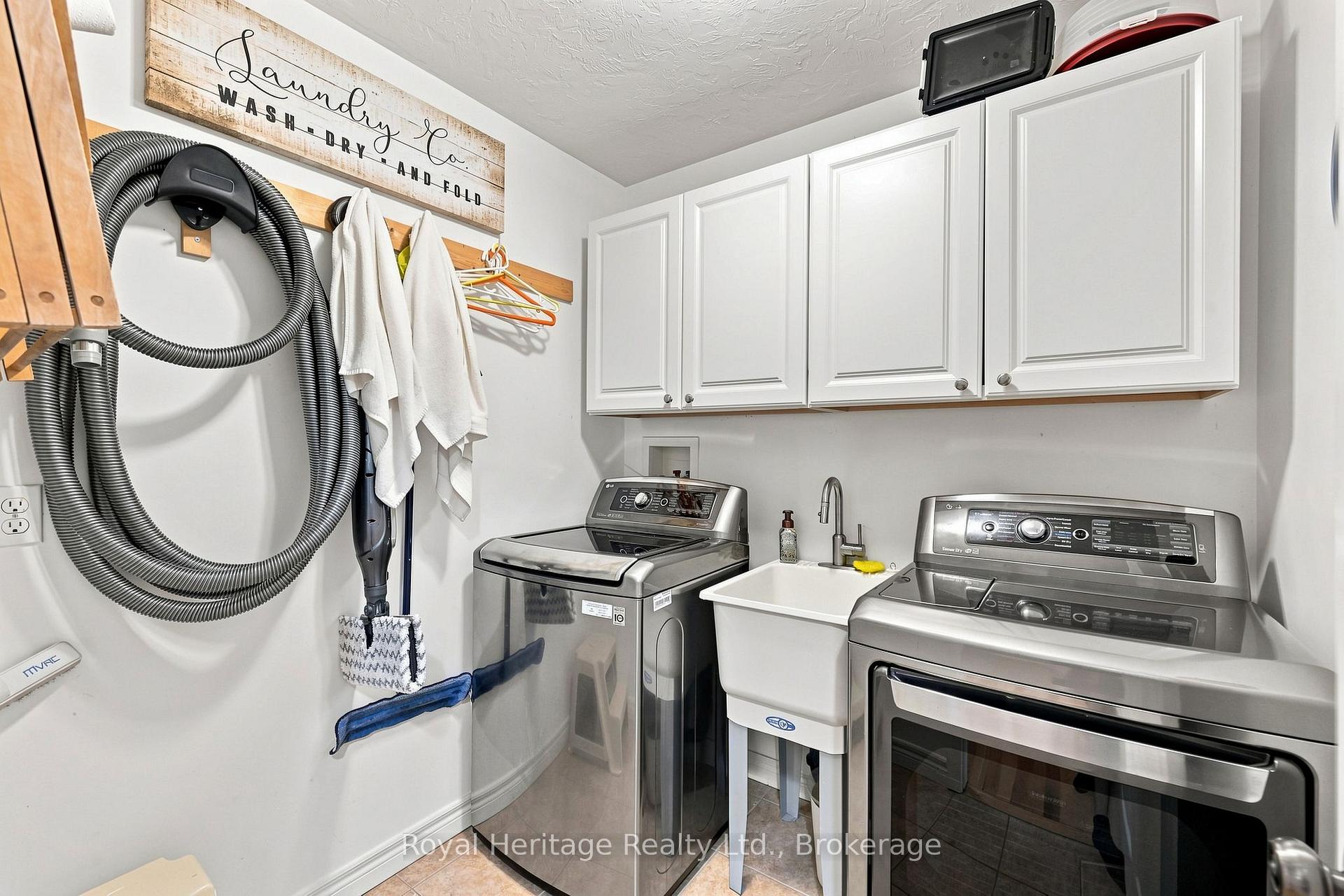 Photo 20 of 10 Fox Den Drive, Brighton — HOMEH